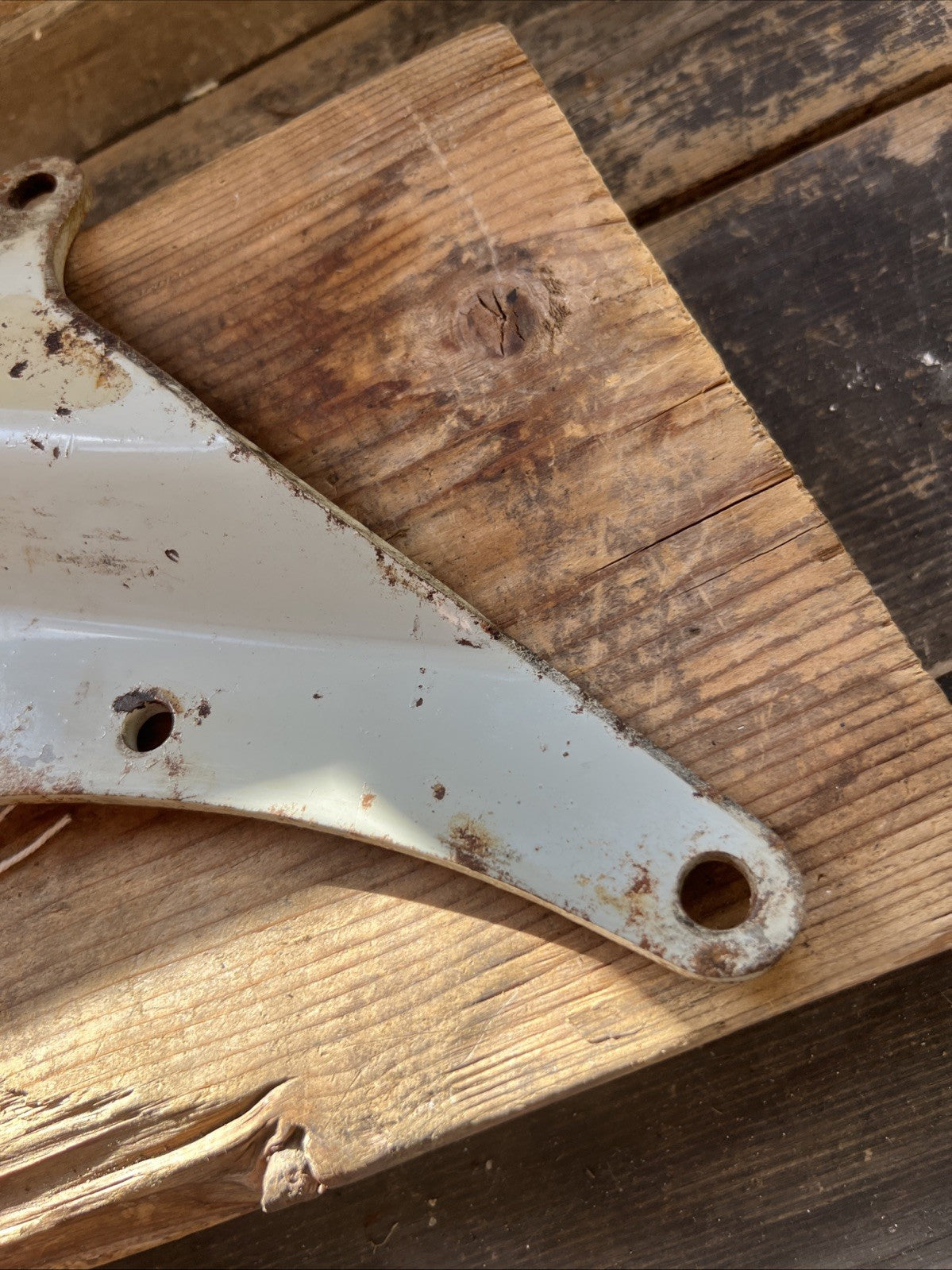 BSA 83-2110 A65 Oil Frame Left Hand Rear Engine Plate NOS