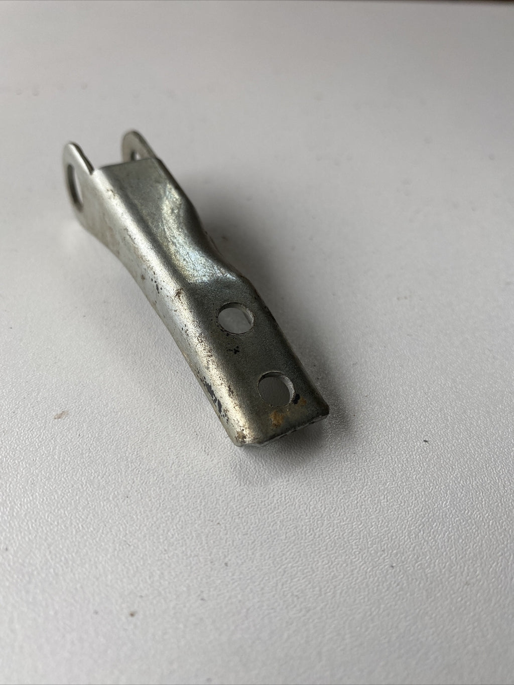 Triumph T150 carb manifold abutment bracket cable
