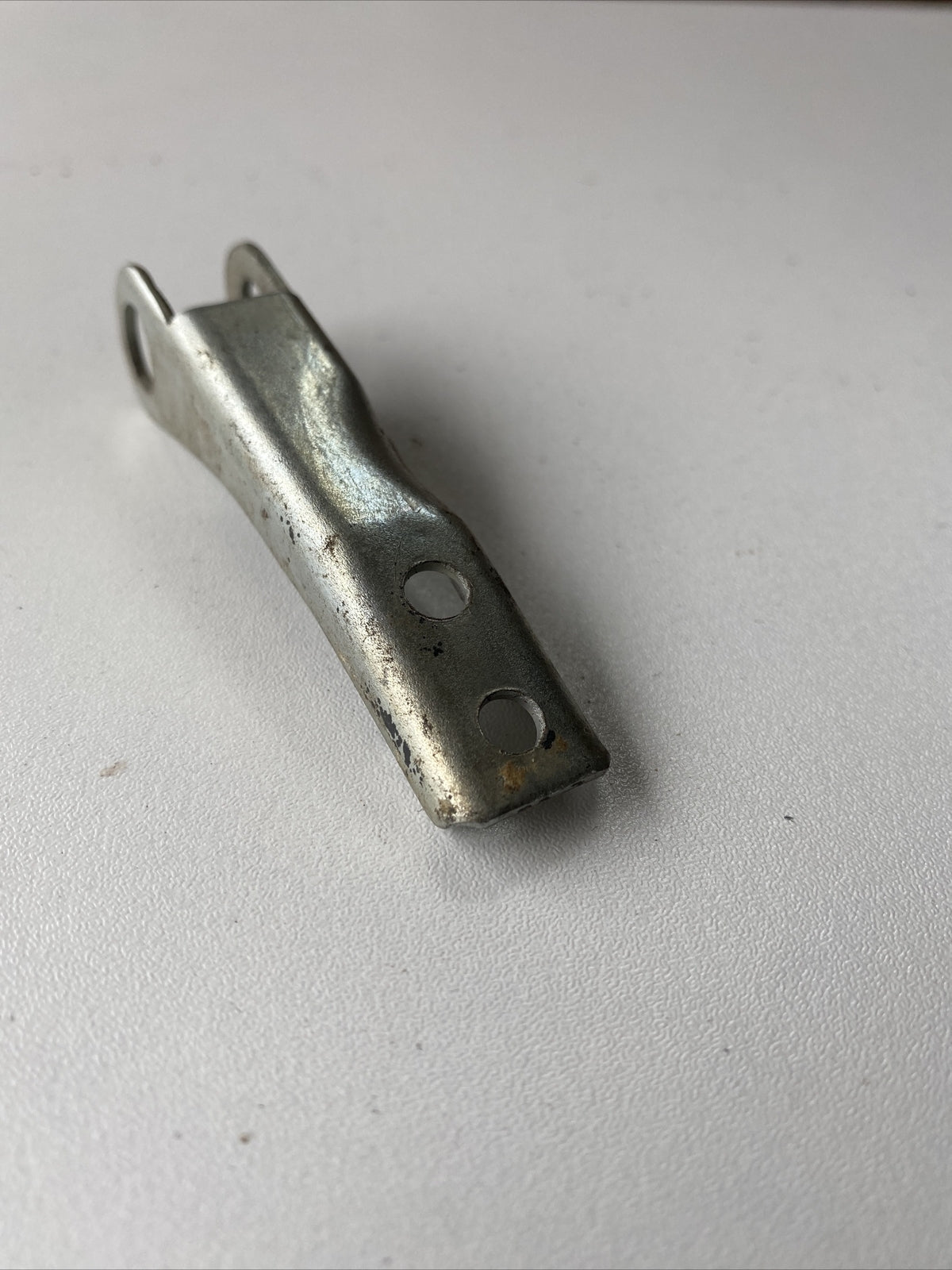 Triumph T150 carb manifold abutment bracket cable