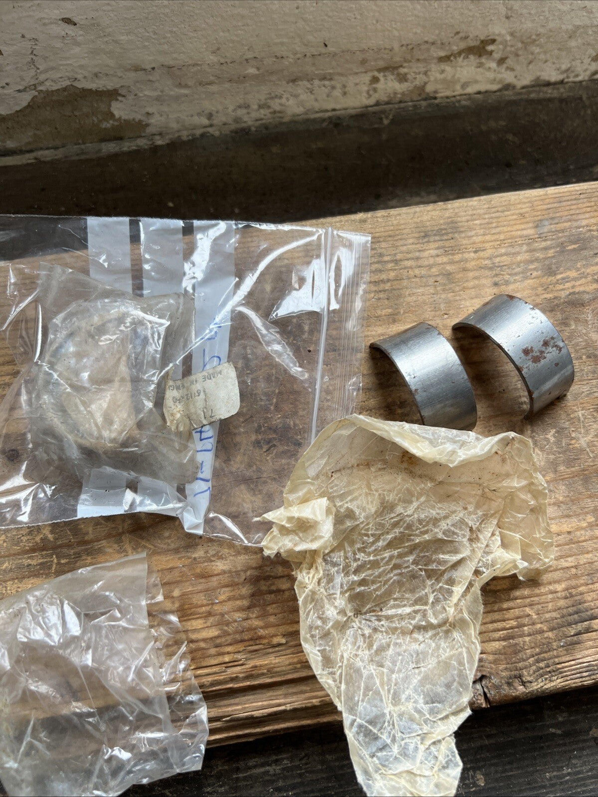 Triumph 71-1481  Pair Of Big End Shells