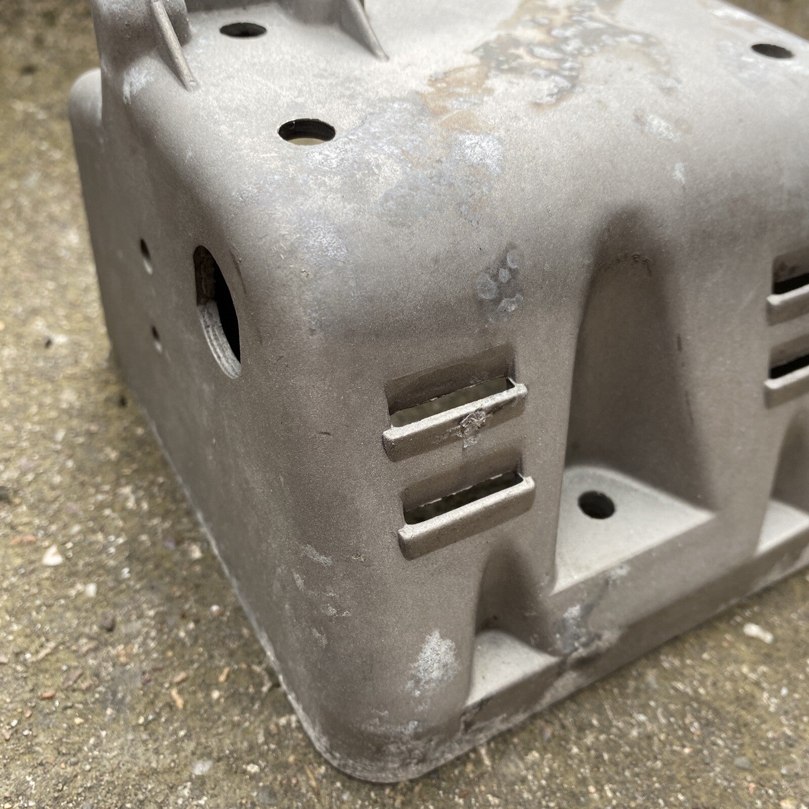 BSA B2555 or B50SS oil in frame type alloy electric box 83-4103