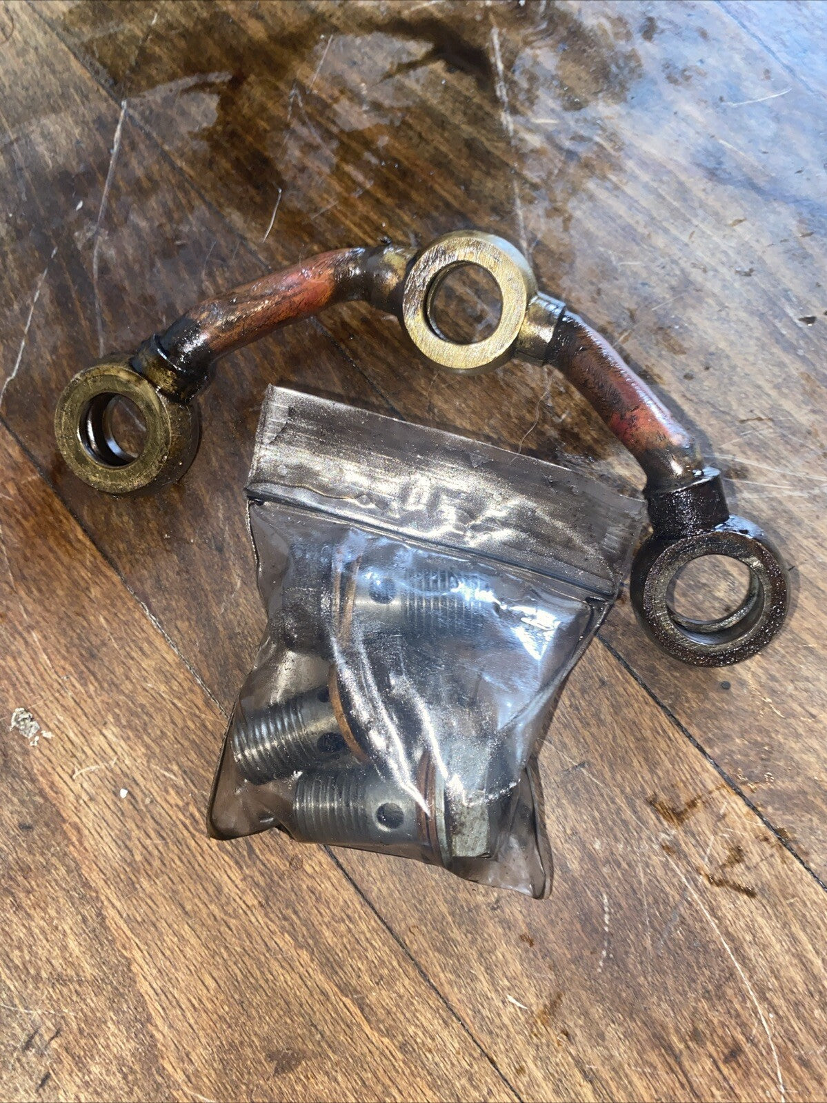 Ducati Narrow Case 250 Cylinder Head Oil Drain Pipe And Bolts