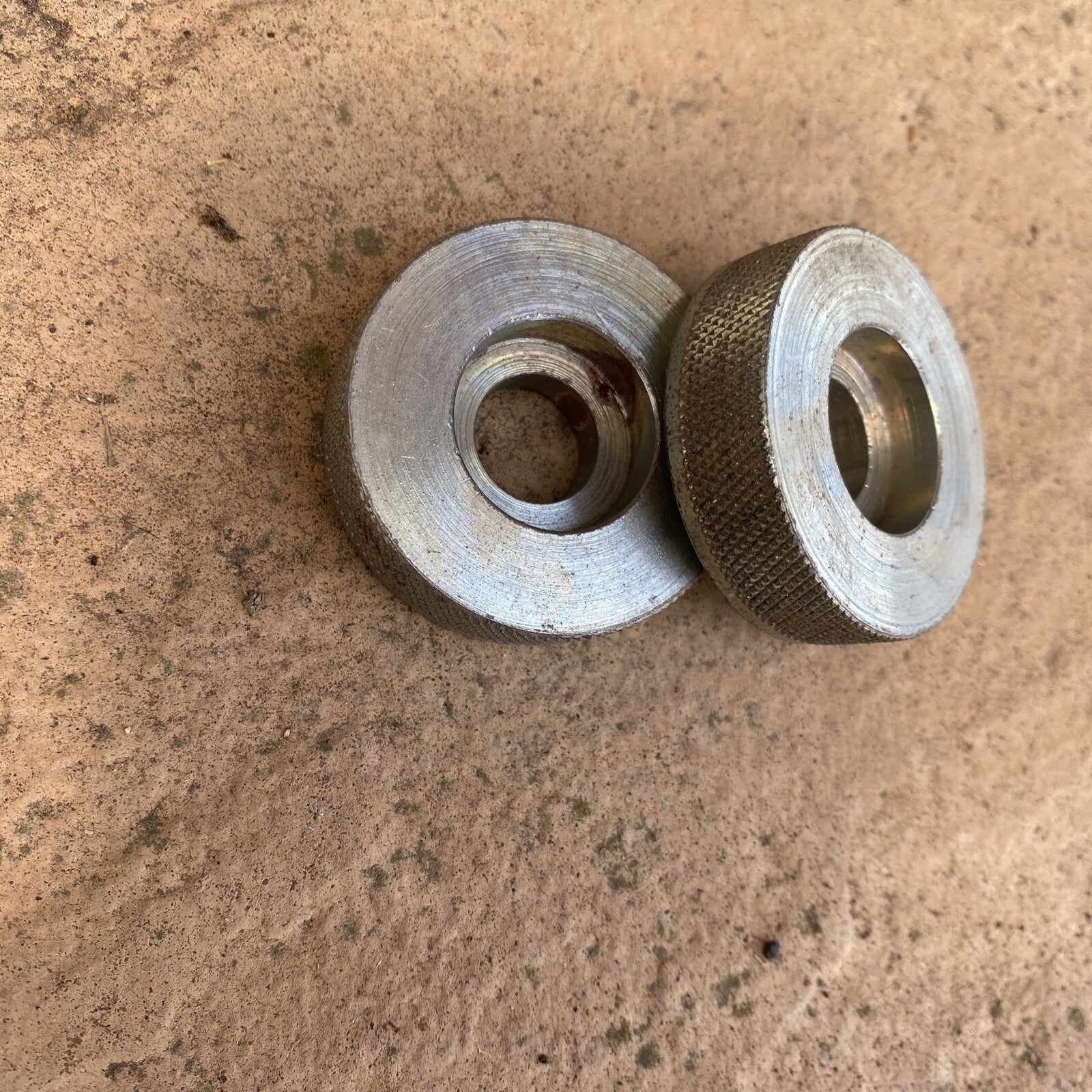 BSA A65 pre-oil Knurled swinging arm spacers 82-9537 82-9536