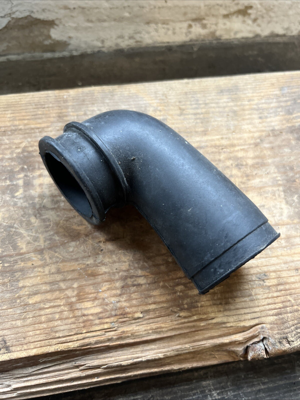 Triumph Tiger Cub Late Type L Shaped Air Hose