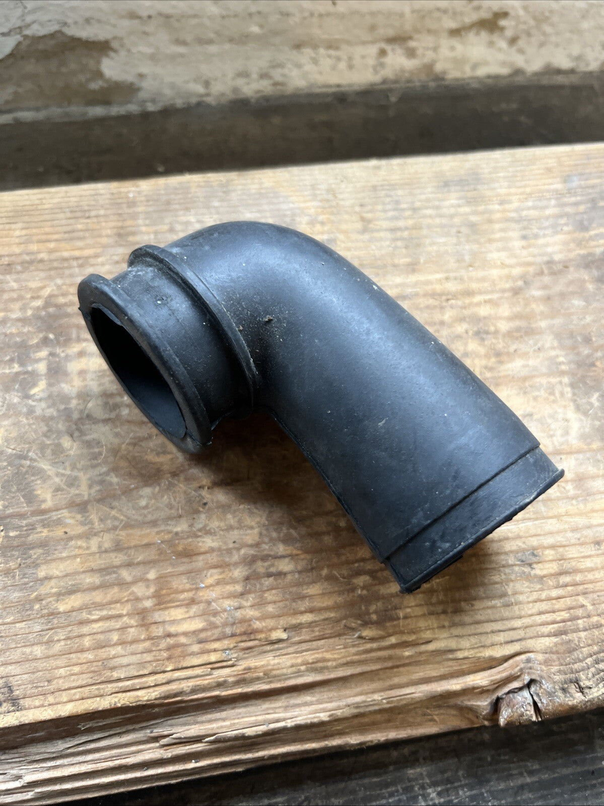 Triumph Tiger Cub Late Type L Shaped Air Hose