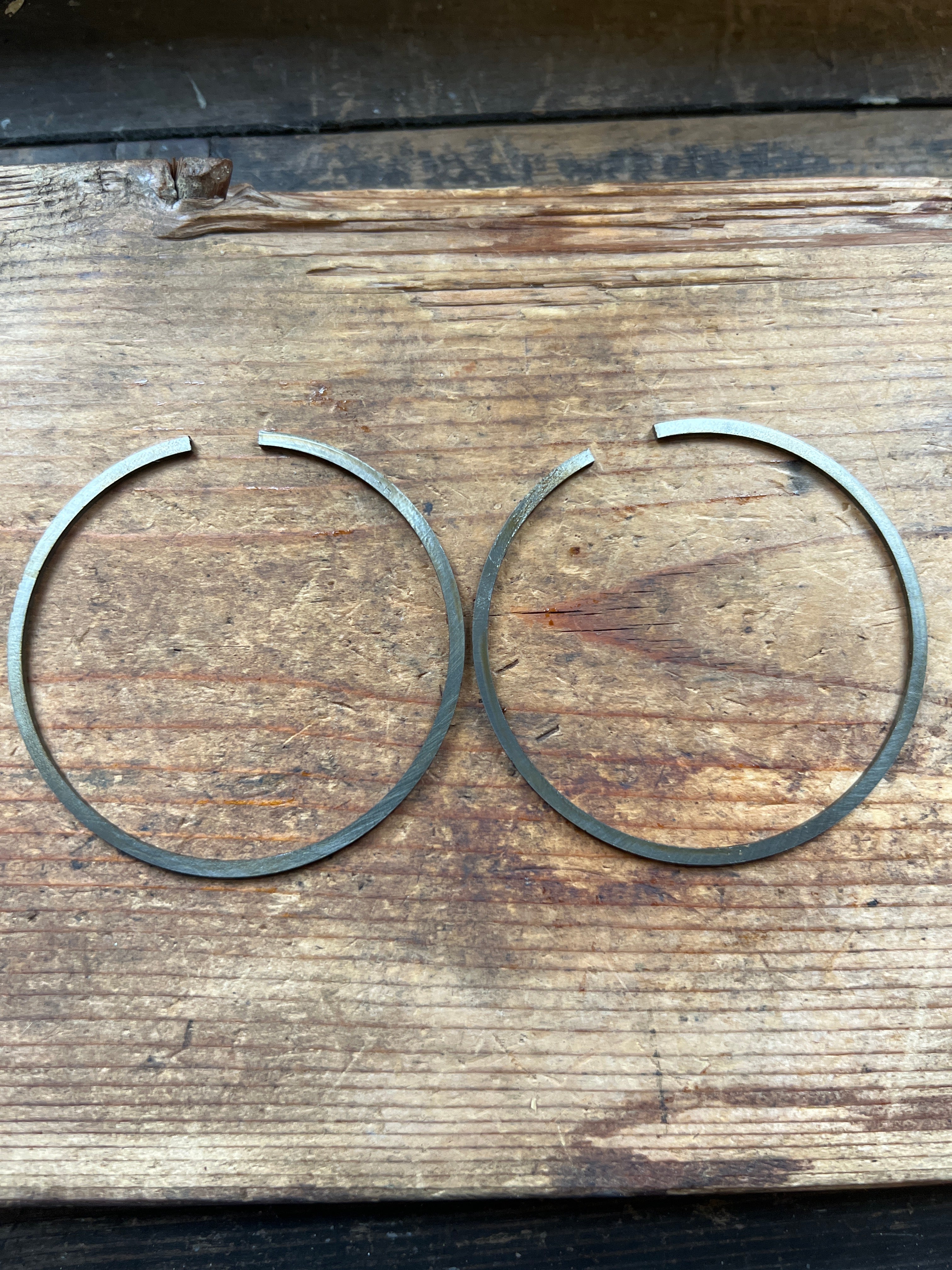 Royal Enfield 350cc single OHV & SV +40 Piston compression rings NOS