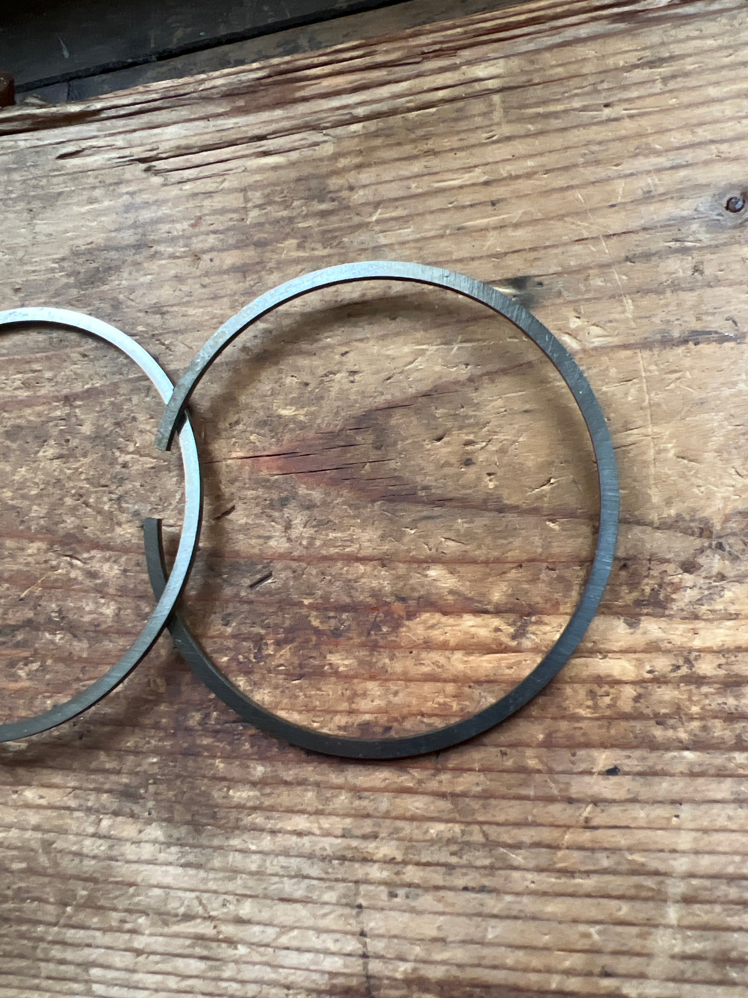 Matchless 250cc model G2 2 compression rings