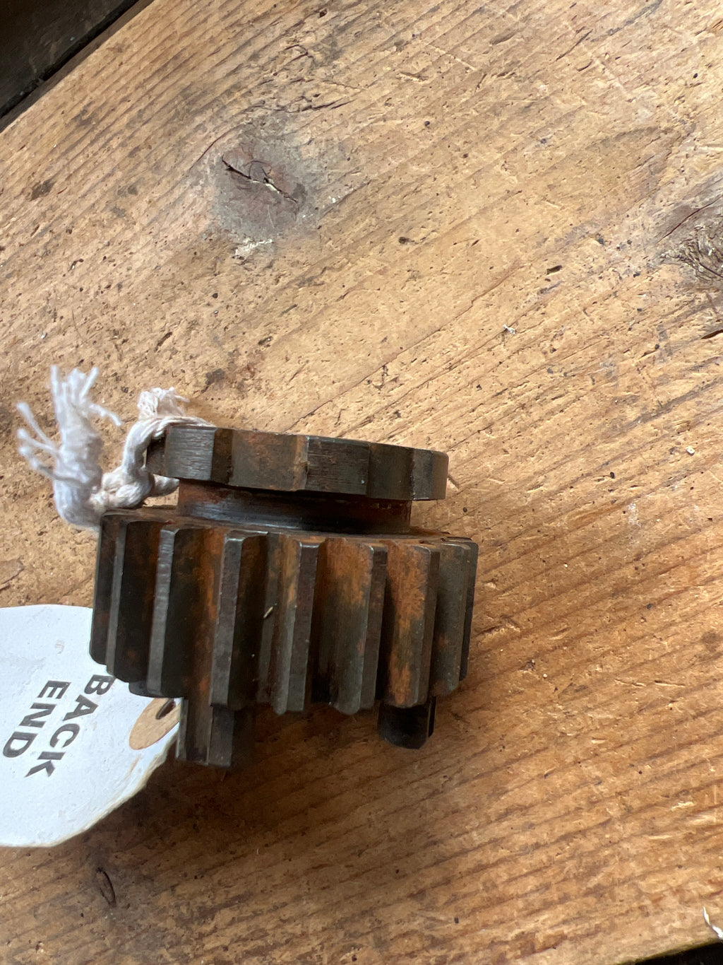 Triumph T3997 or 57-3997 T100R. 1974 etc gearbox Layshaft sliding gear 20 Tooth