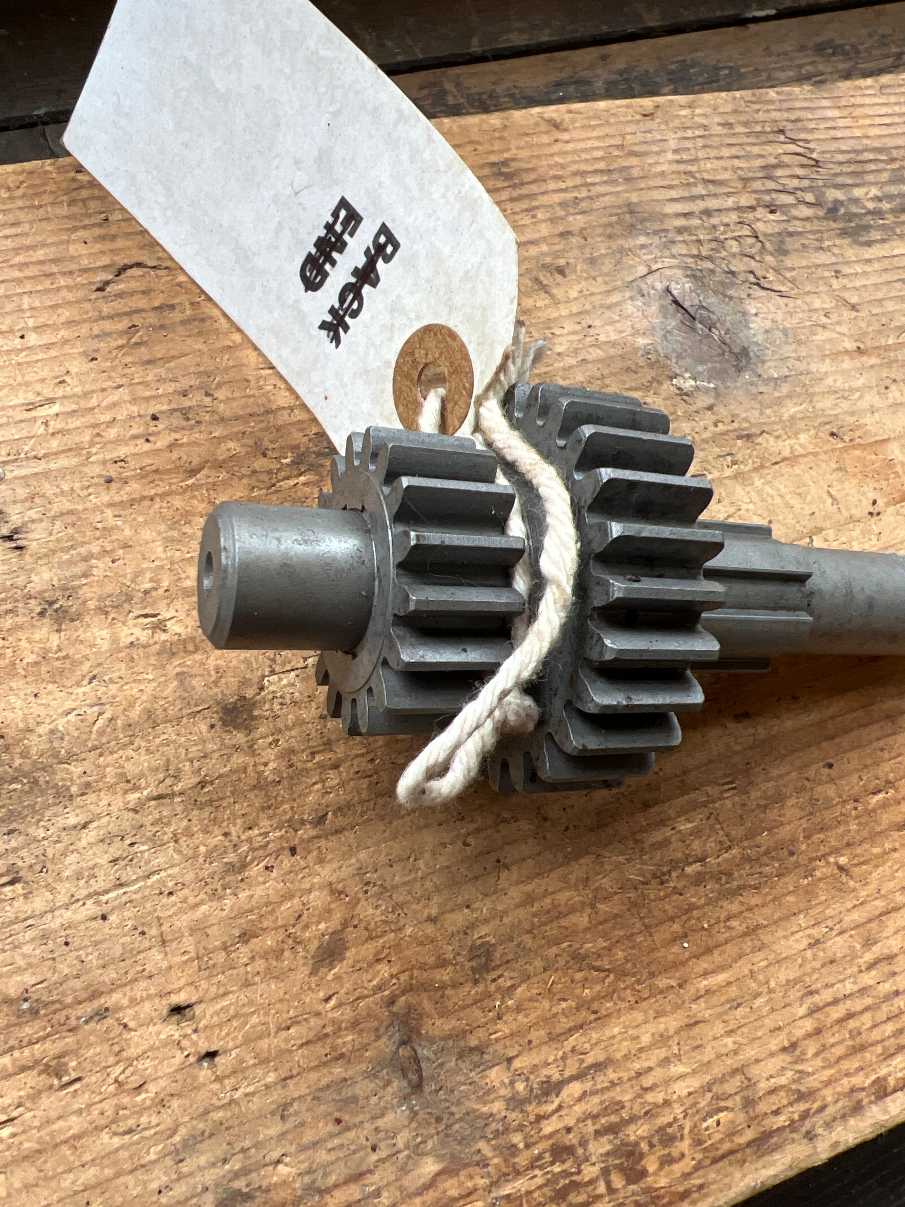 Triumph T1591 Tiger Cub gearbox Layshaft & 2 gears 17/25 teeth