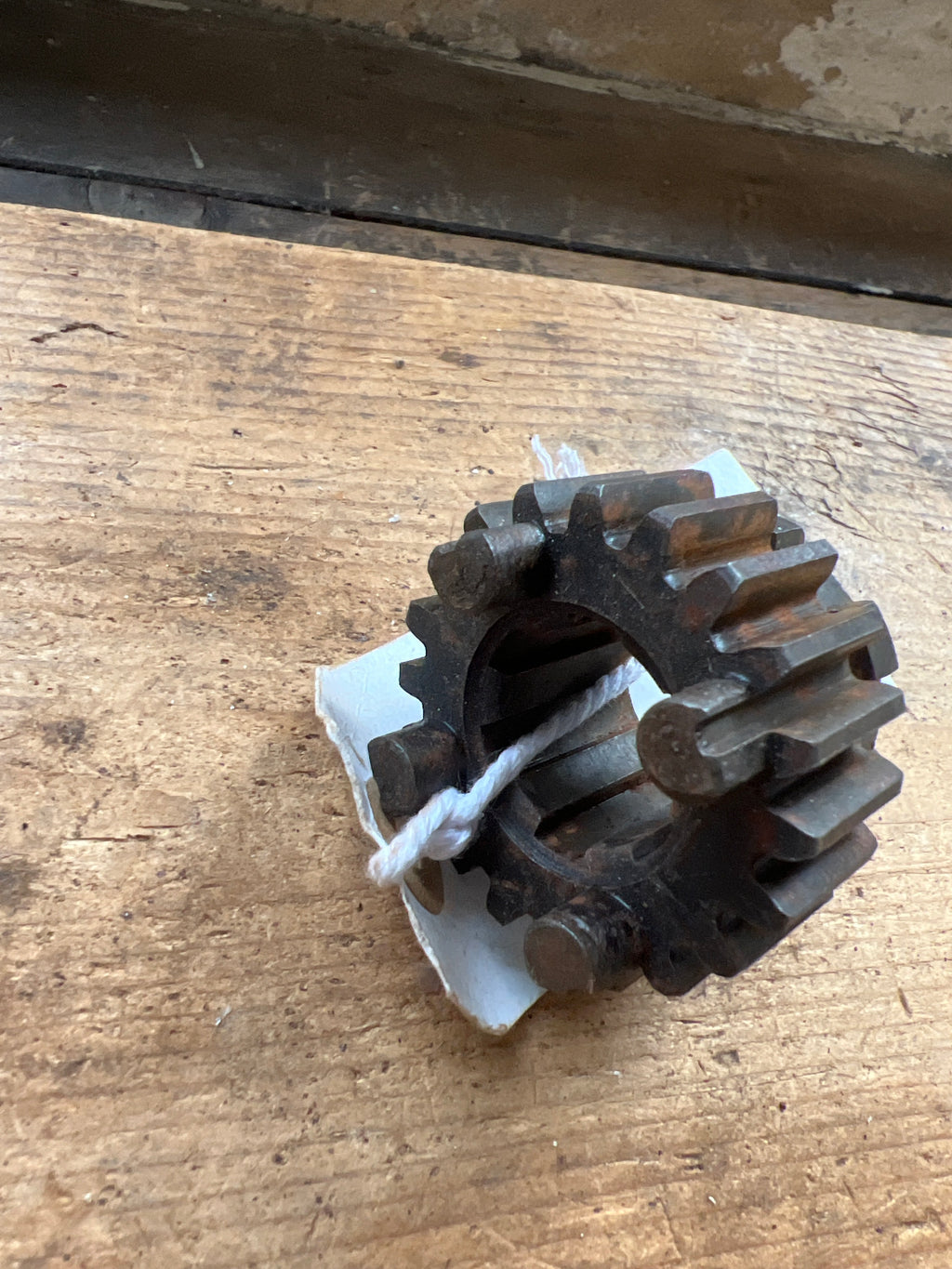 Triumph T3997 or 57-3997 T100R. 1974 etc gearbox Layshaft sliding gear 20 Tooth