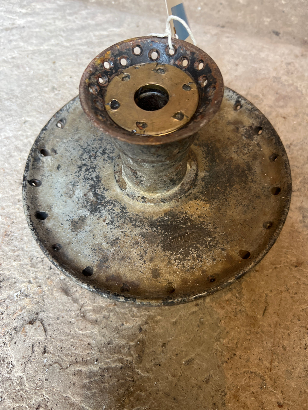 Ariel rigid frame front hub with bearings etc less brake plate