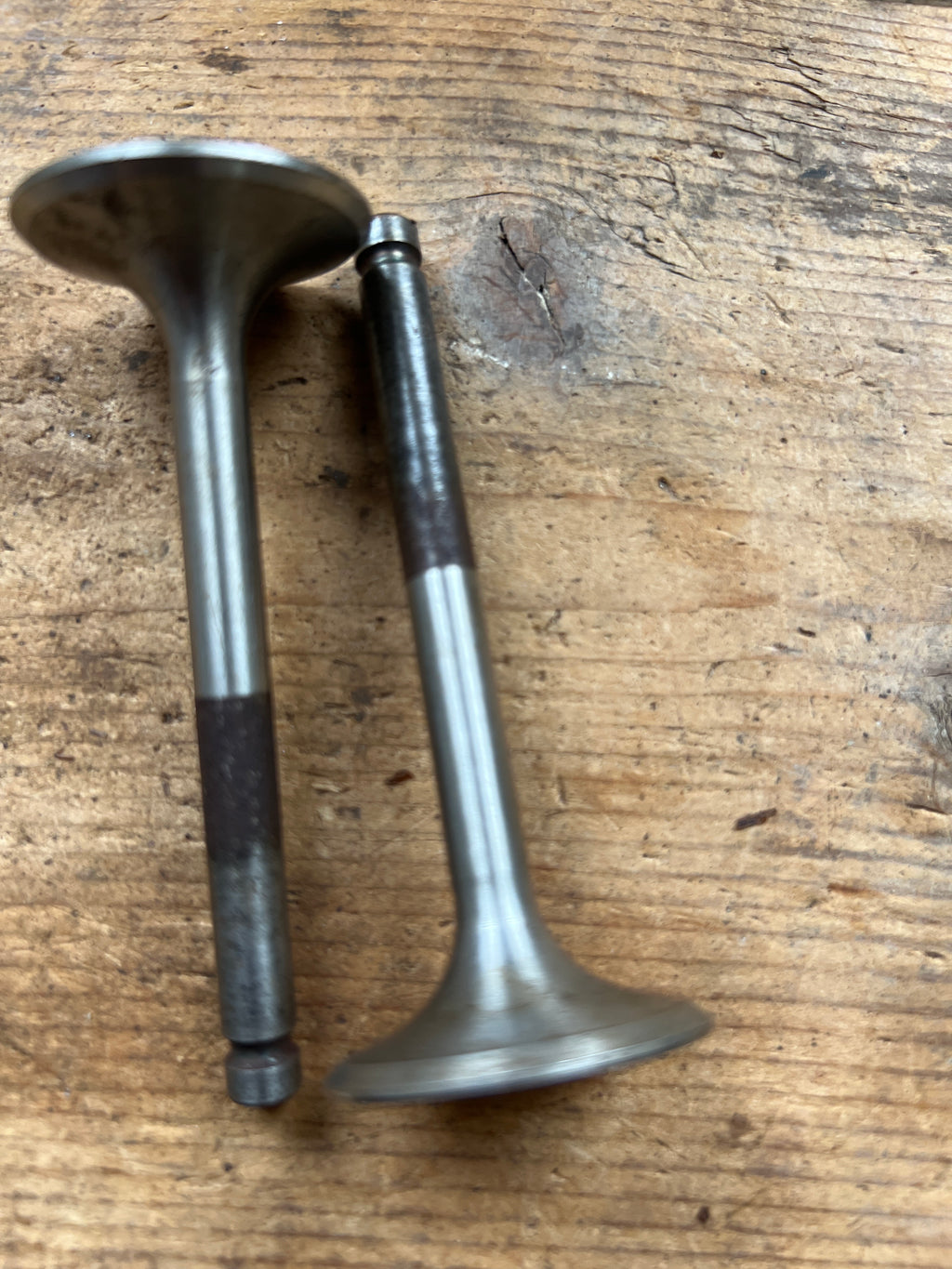 BSA A65 pair of exhaust valves V254