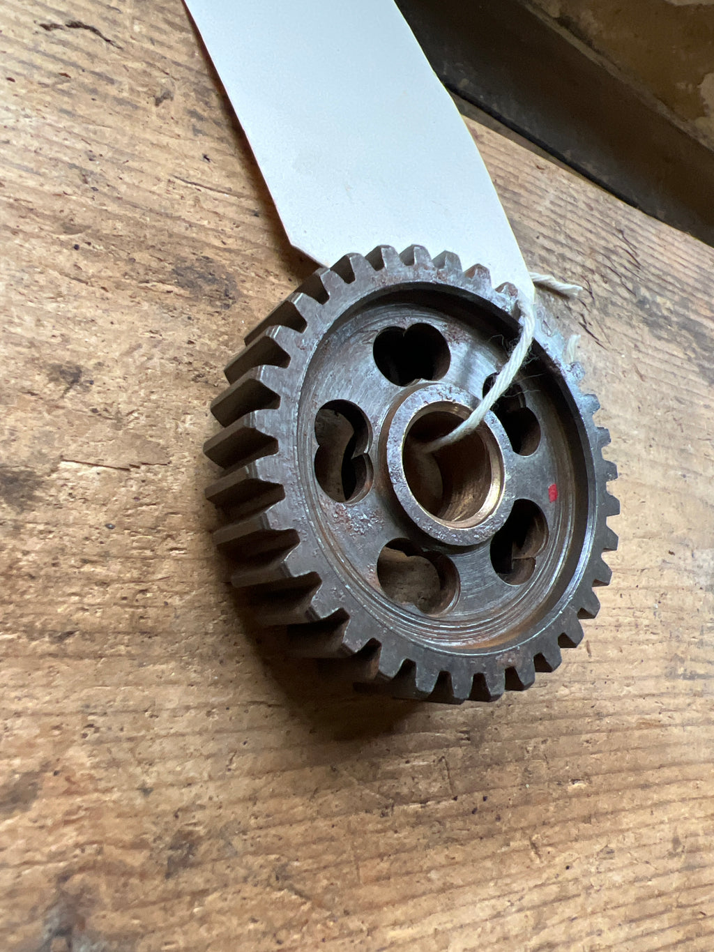 BSA C15 early kickstart ratchet gear 33T complete with bush