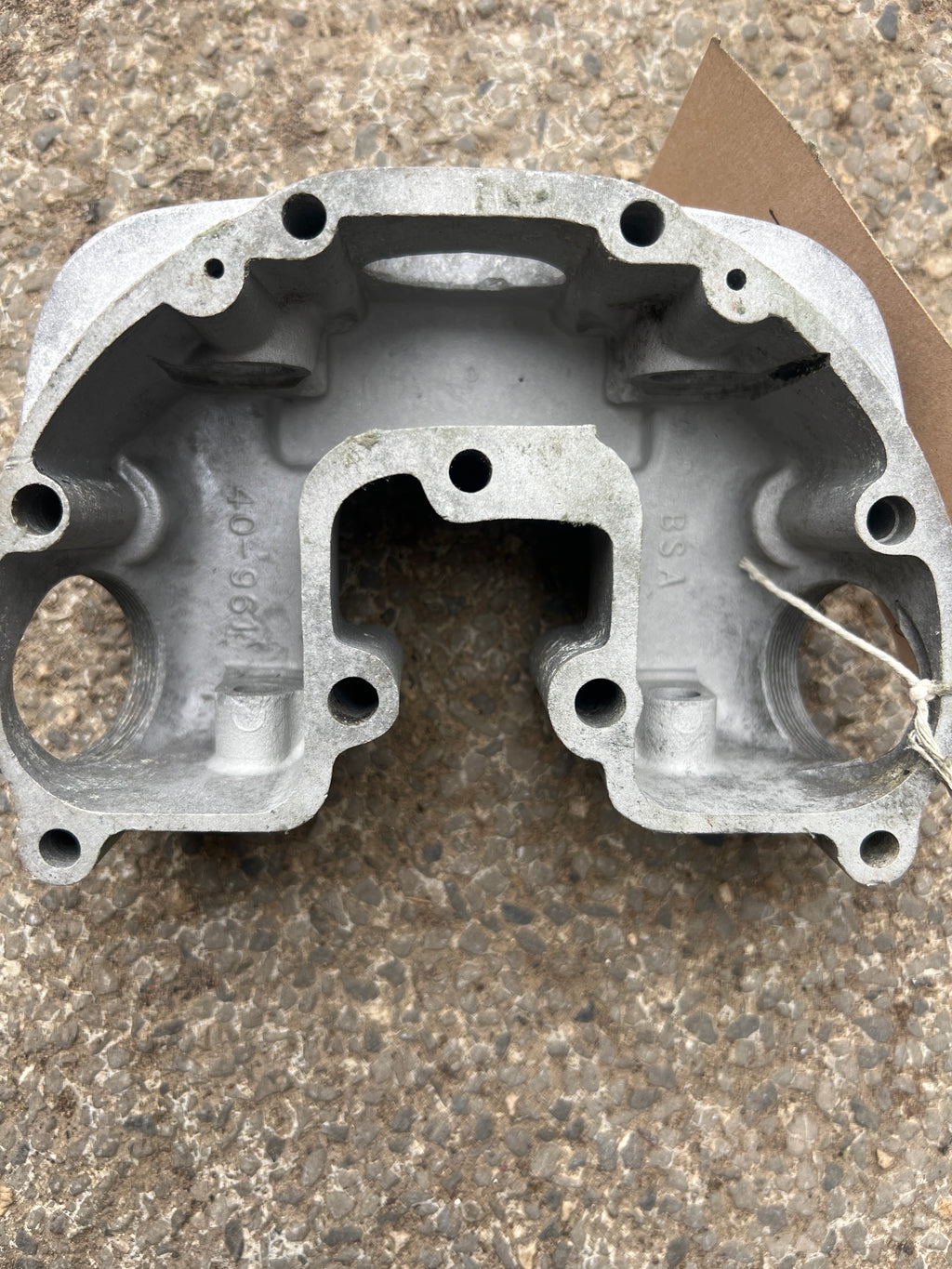 BSA 40-961 B25 250cc rocker box alloy housing