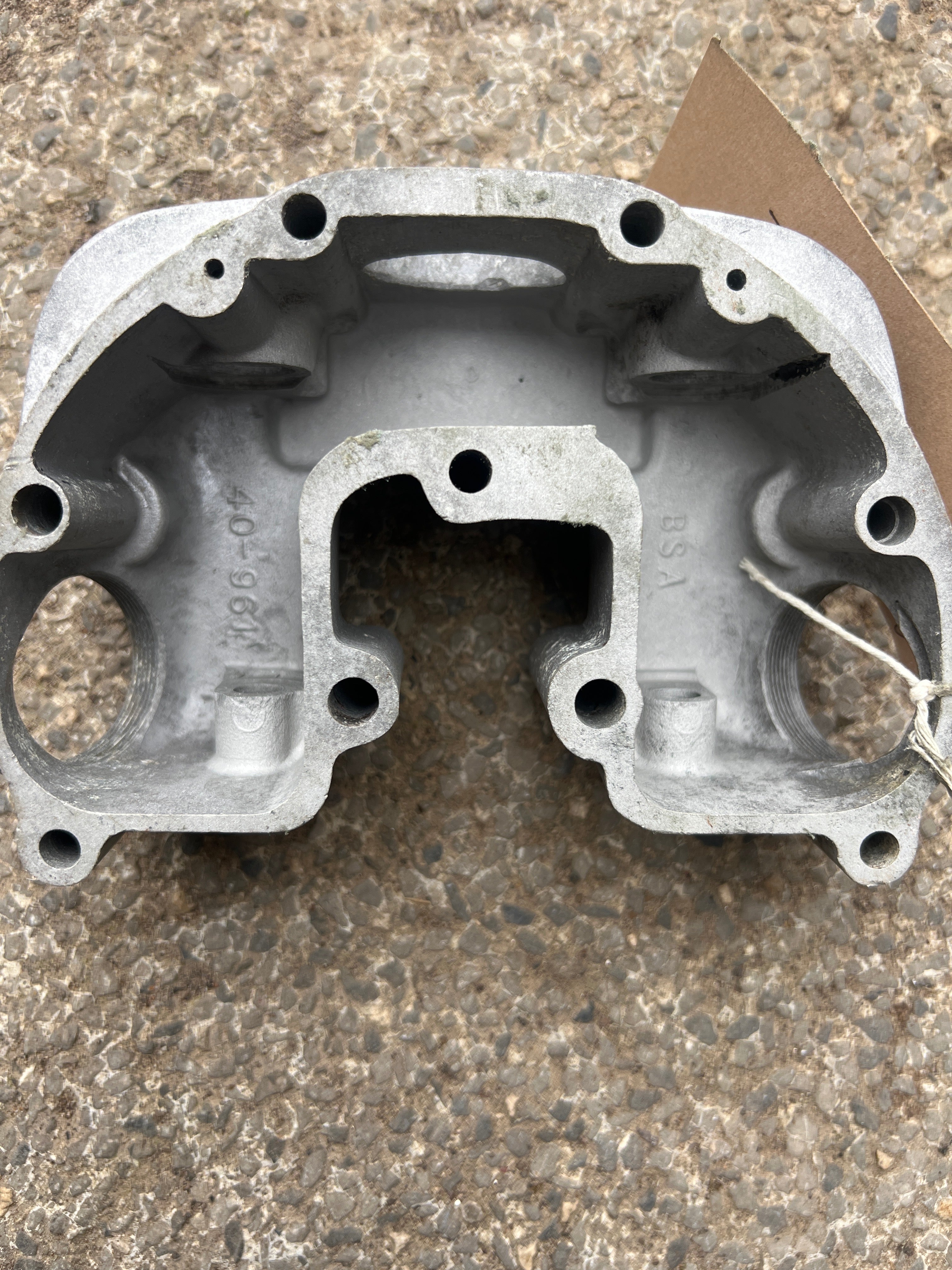 BSA 40-961 B25 250cc rocker box alloy housing