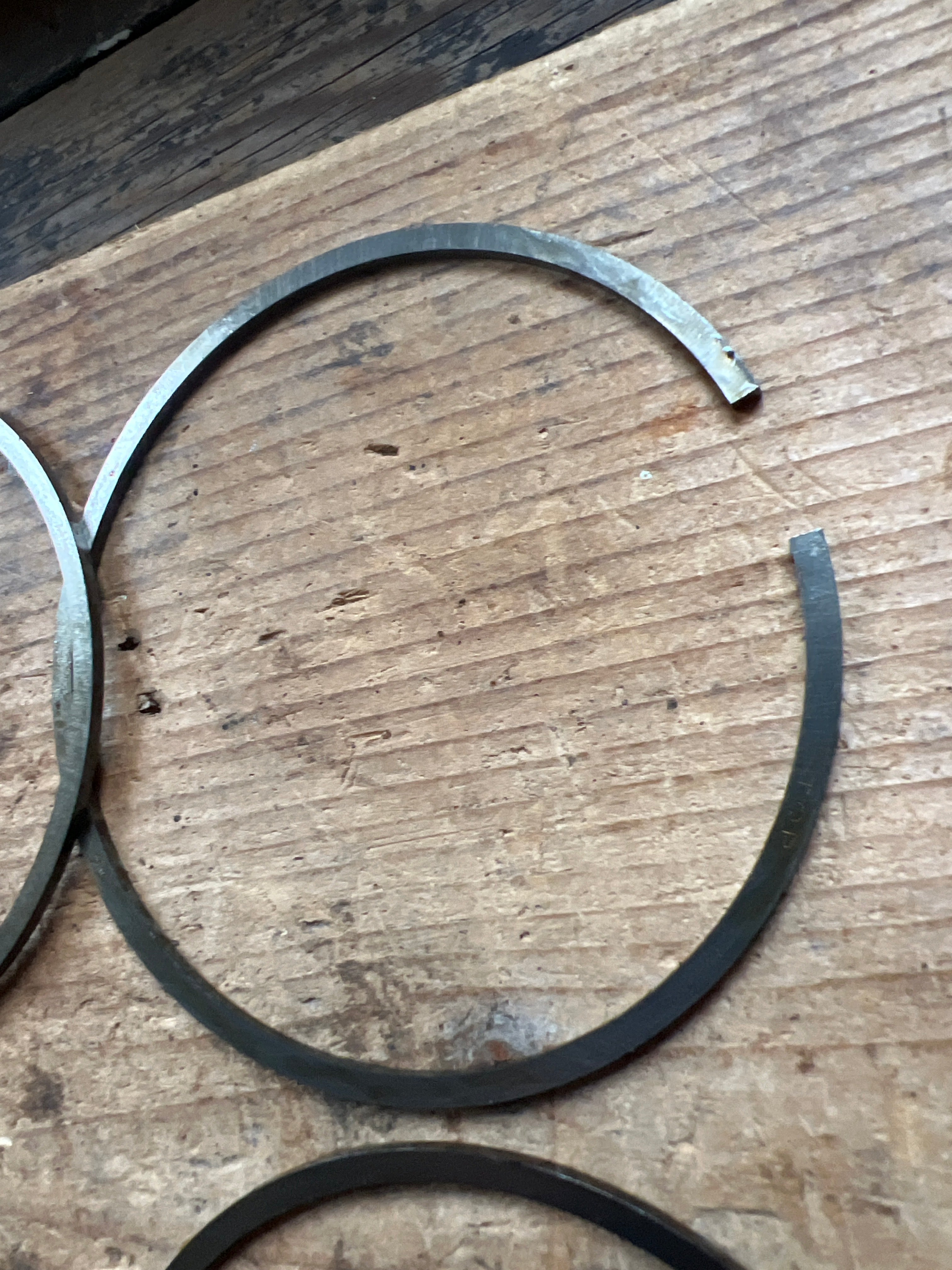 BSA A10 650 Twin + 40 Full piston ring set NOS