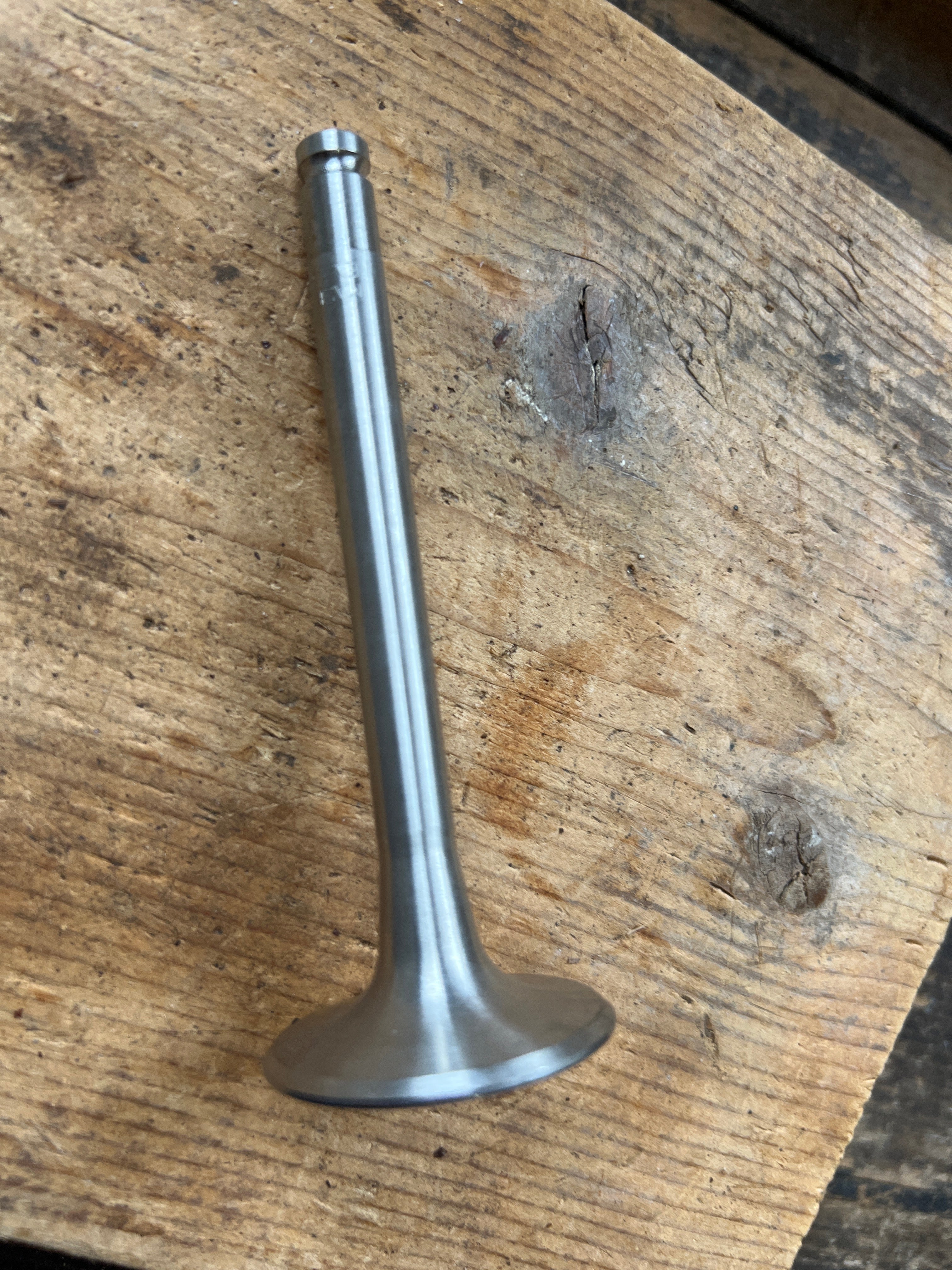 BSA DBD34 Goldstar exhaust valve all years V224 65-2512
