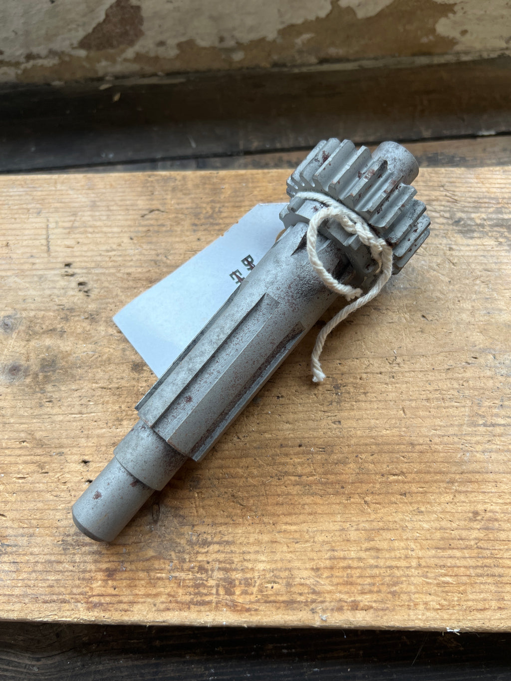 Triumph 650 unit or T150 4 speed layshaft & gear 22Tooth