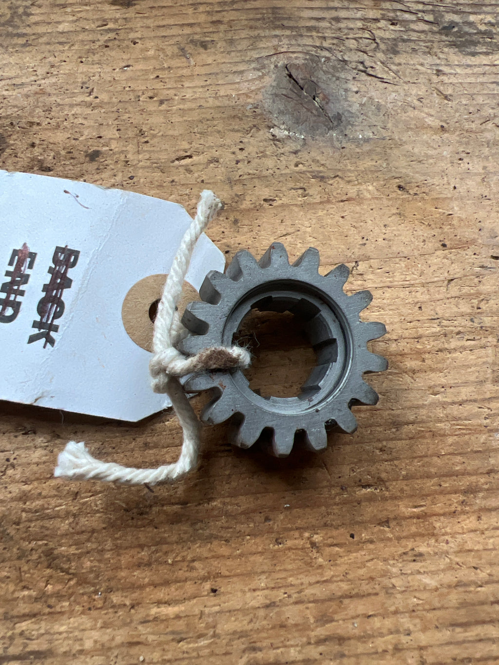 Triumph Tiger Cub Gearbox Layshaft high gear 17 Tooth NOS