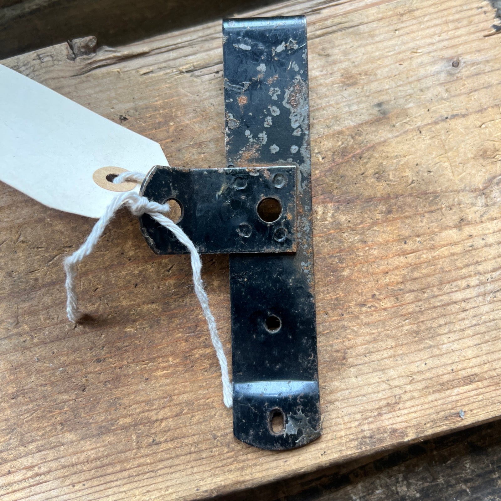 BSA D10 centre panel rectifier bracket 90-9369