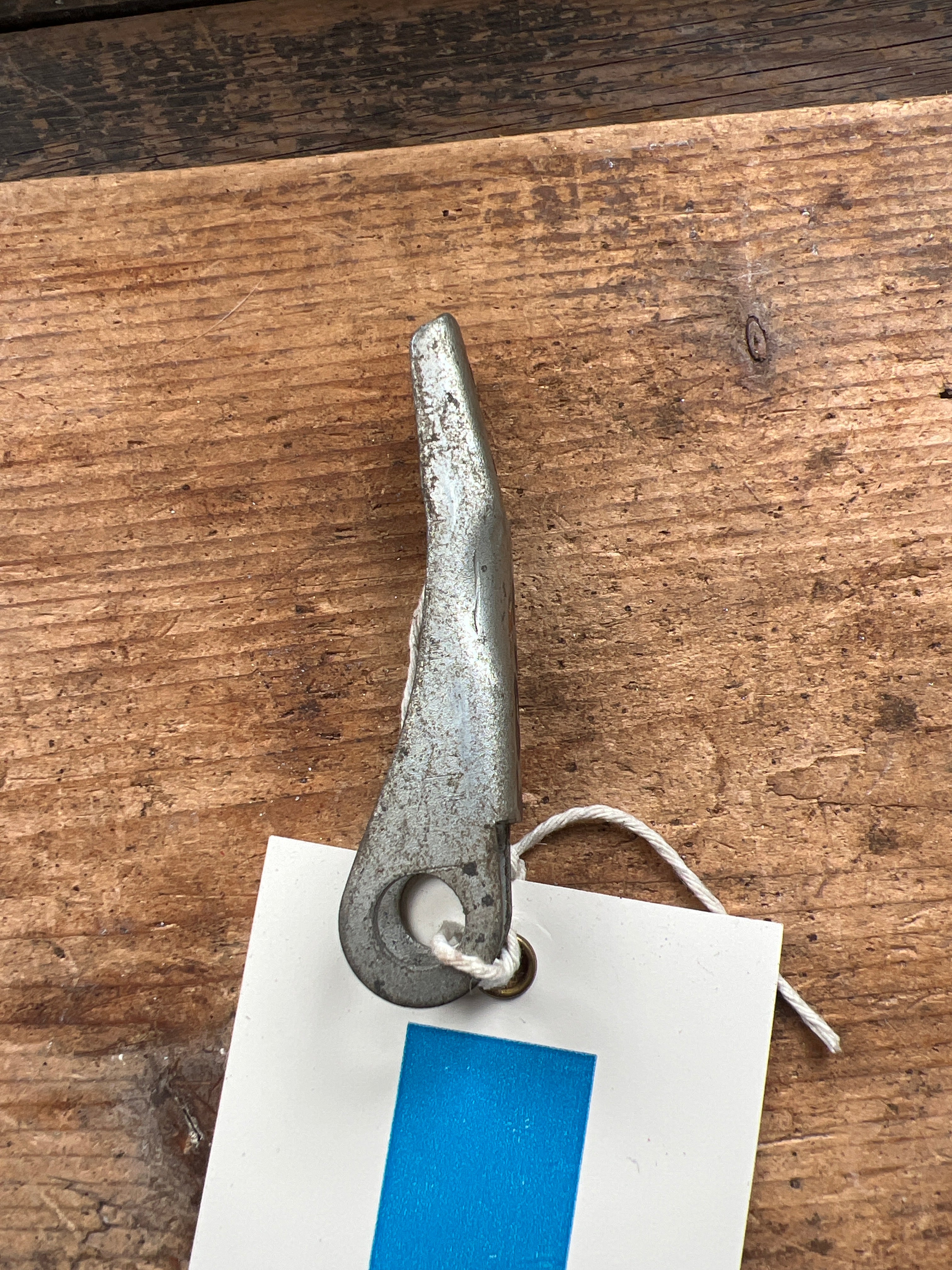 Triumph E9242 T150 manifold support arm NOS