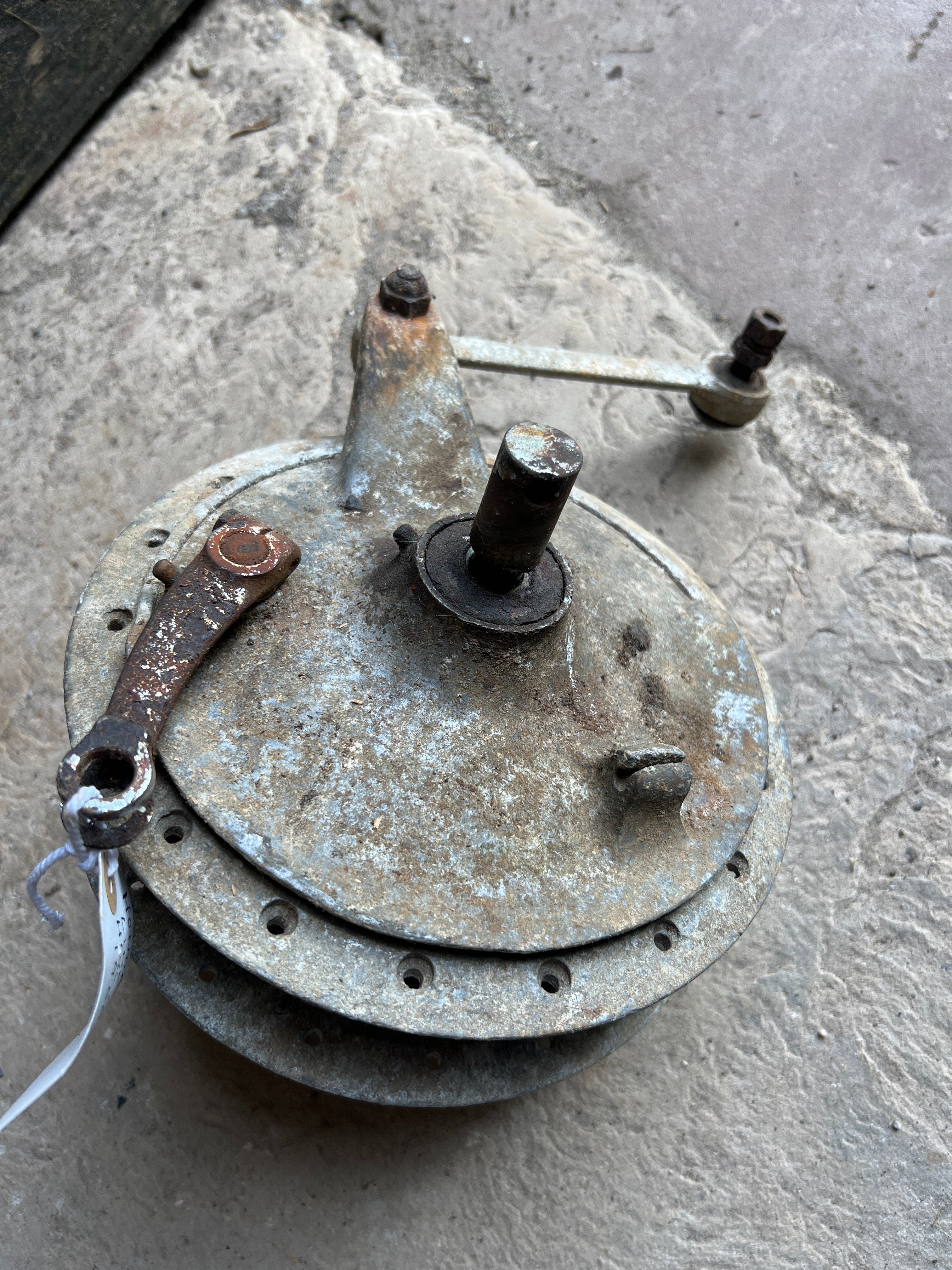 Honda 250 Twin link type front hub complete 7”