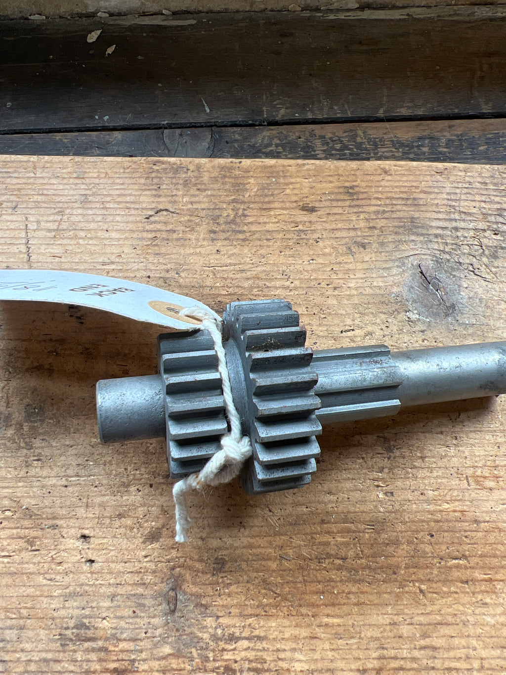 Triumph Tiger Cub gear box Layshaft & 2 gears T1594