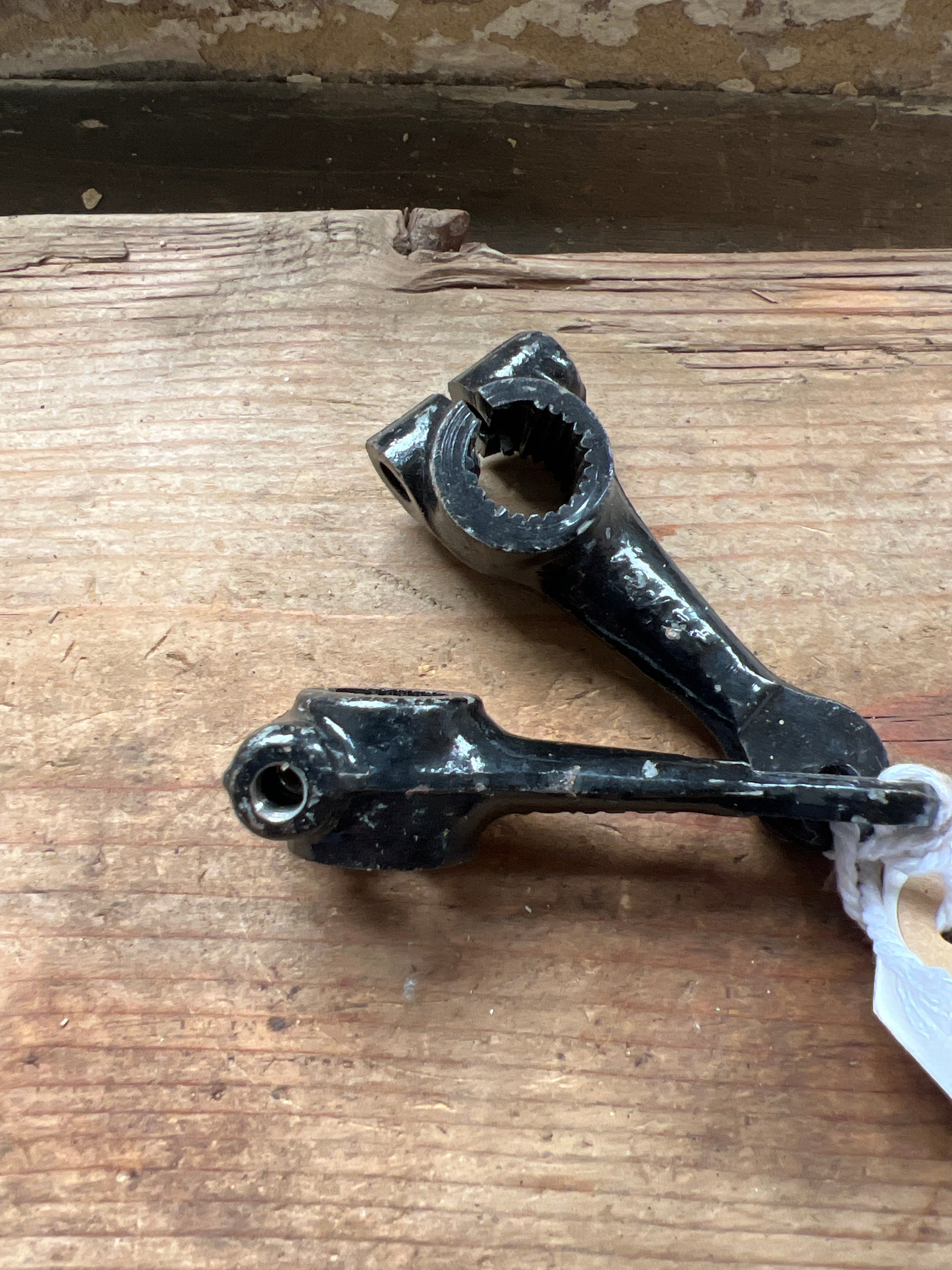 BSA 42-4359 A Series A10 A65 swinging arm cross over rear brake spindle levers splined