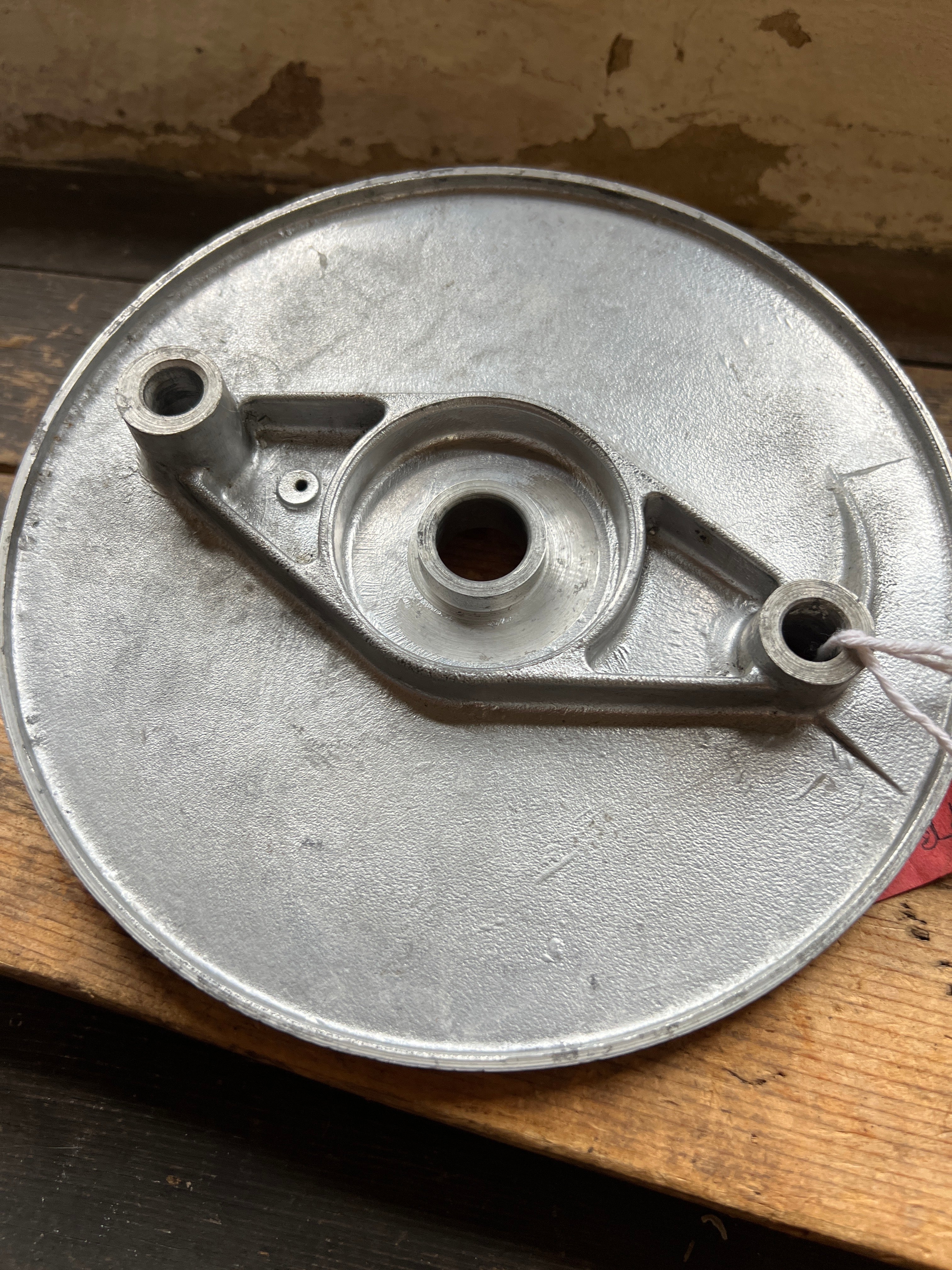 Triumph 3TA 5TA T100 front brake plate 7” NOS