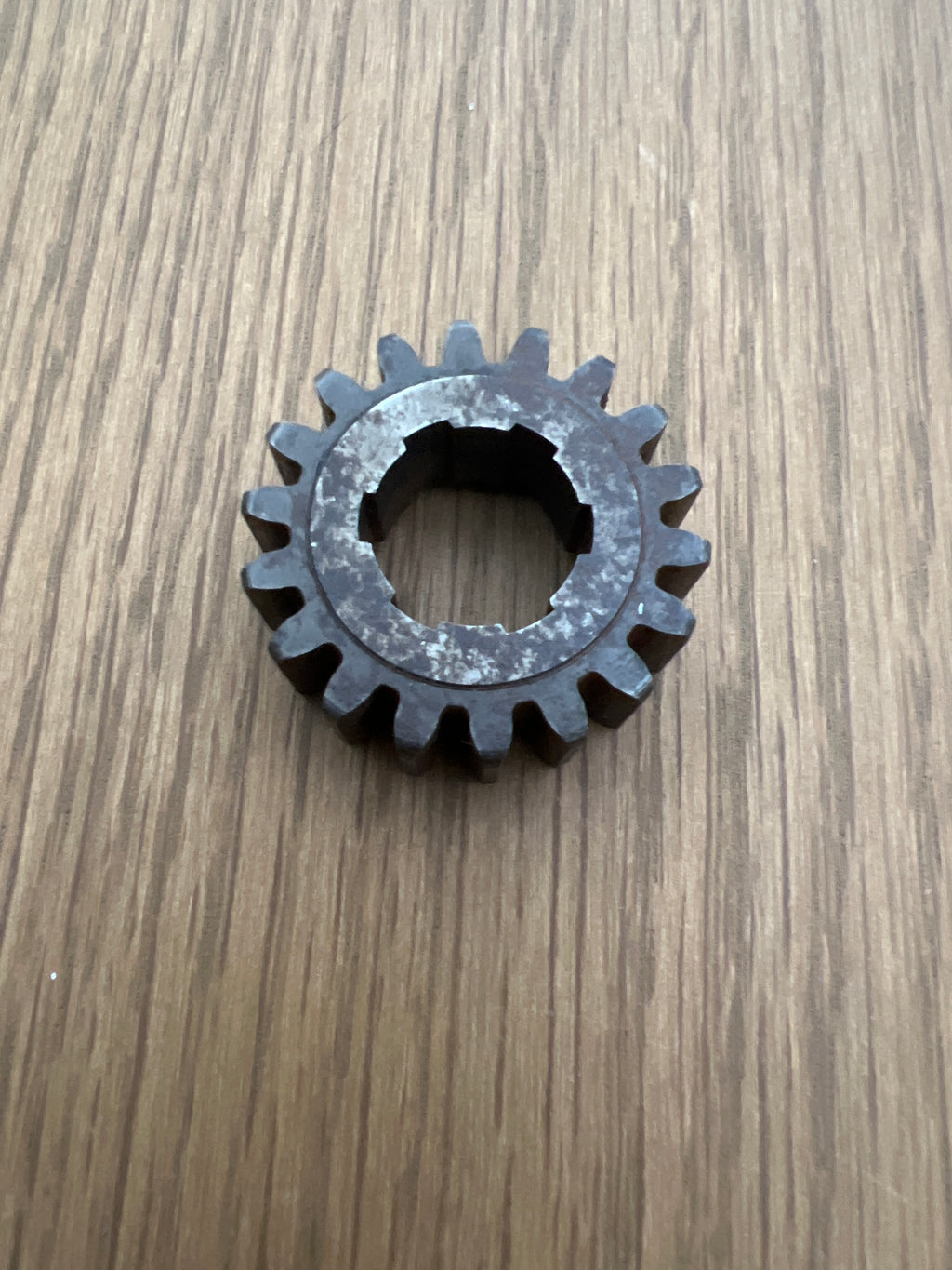 Triumph Tiger Cub gearbox Layshaft high gear 18 Tooth Genuine new old stock