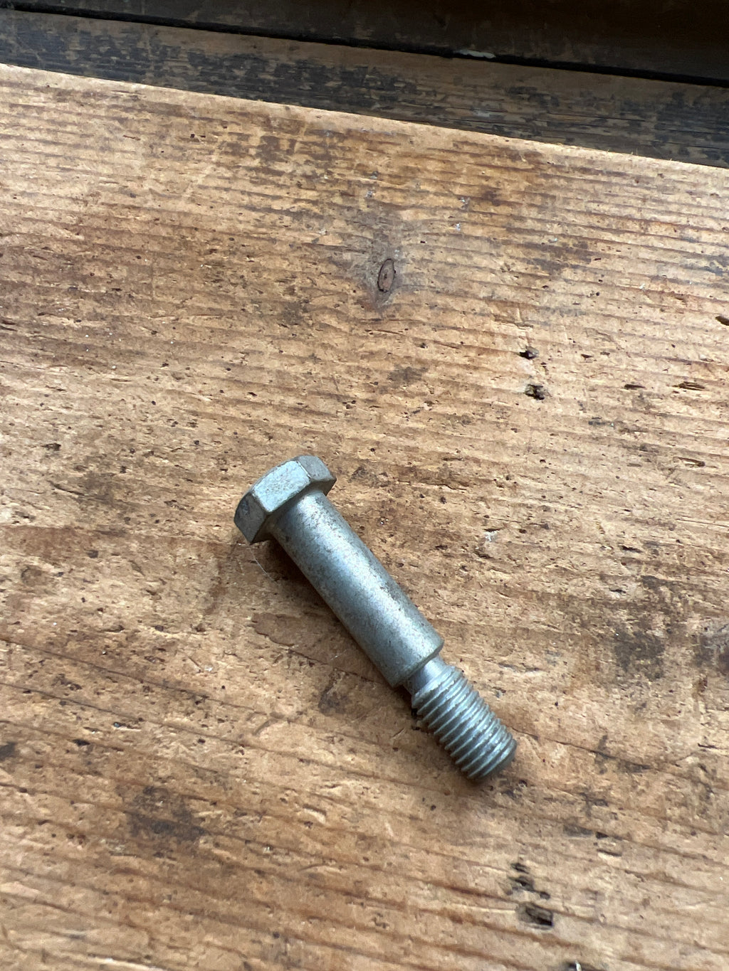 Triumph Triple rear petrol tank mounting bolt