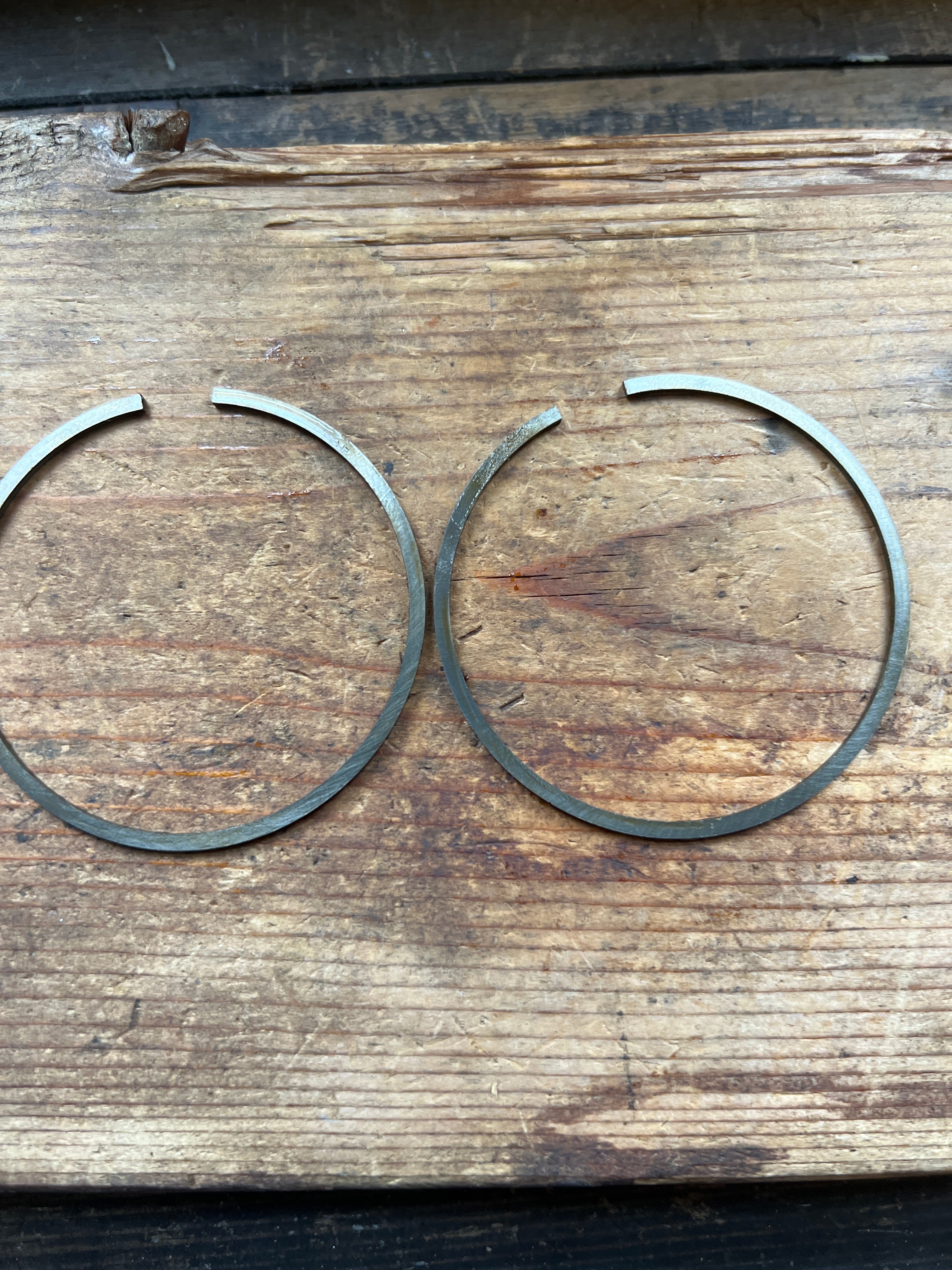 Royal Enfield 350cc single OHV & SV +40 Piston compression rings NOS
