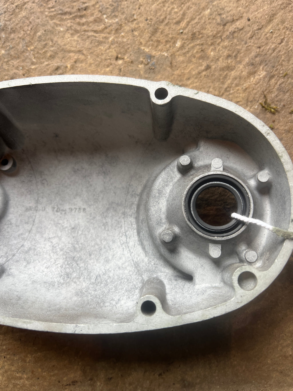 BSA Bantam late points on clutch cover 70-9787/8