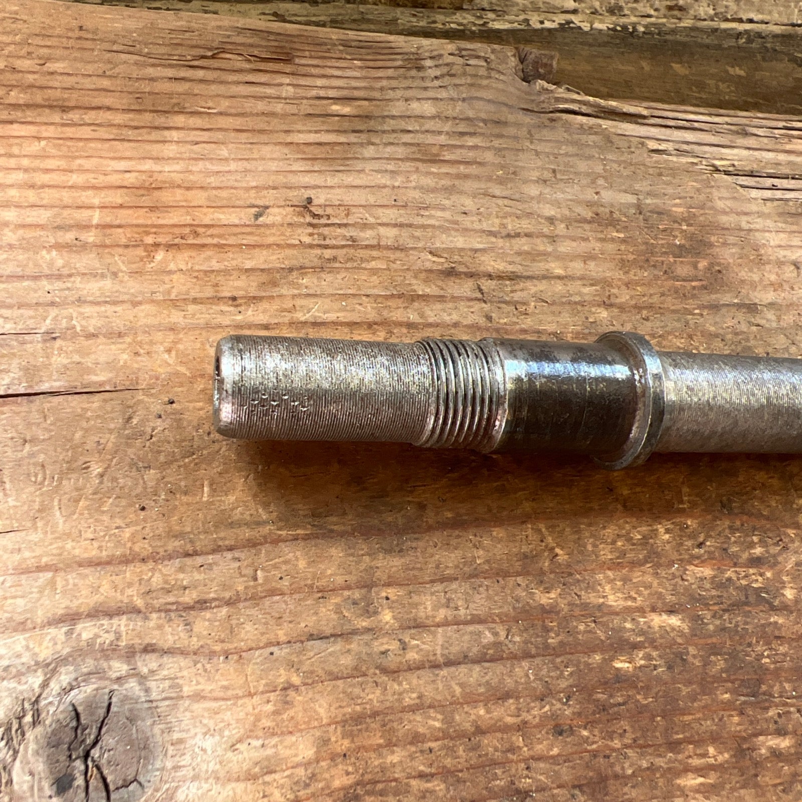 Triumph BSA Bantam/Cub swinging arm type wheel spindle 90-5702