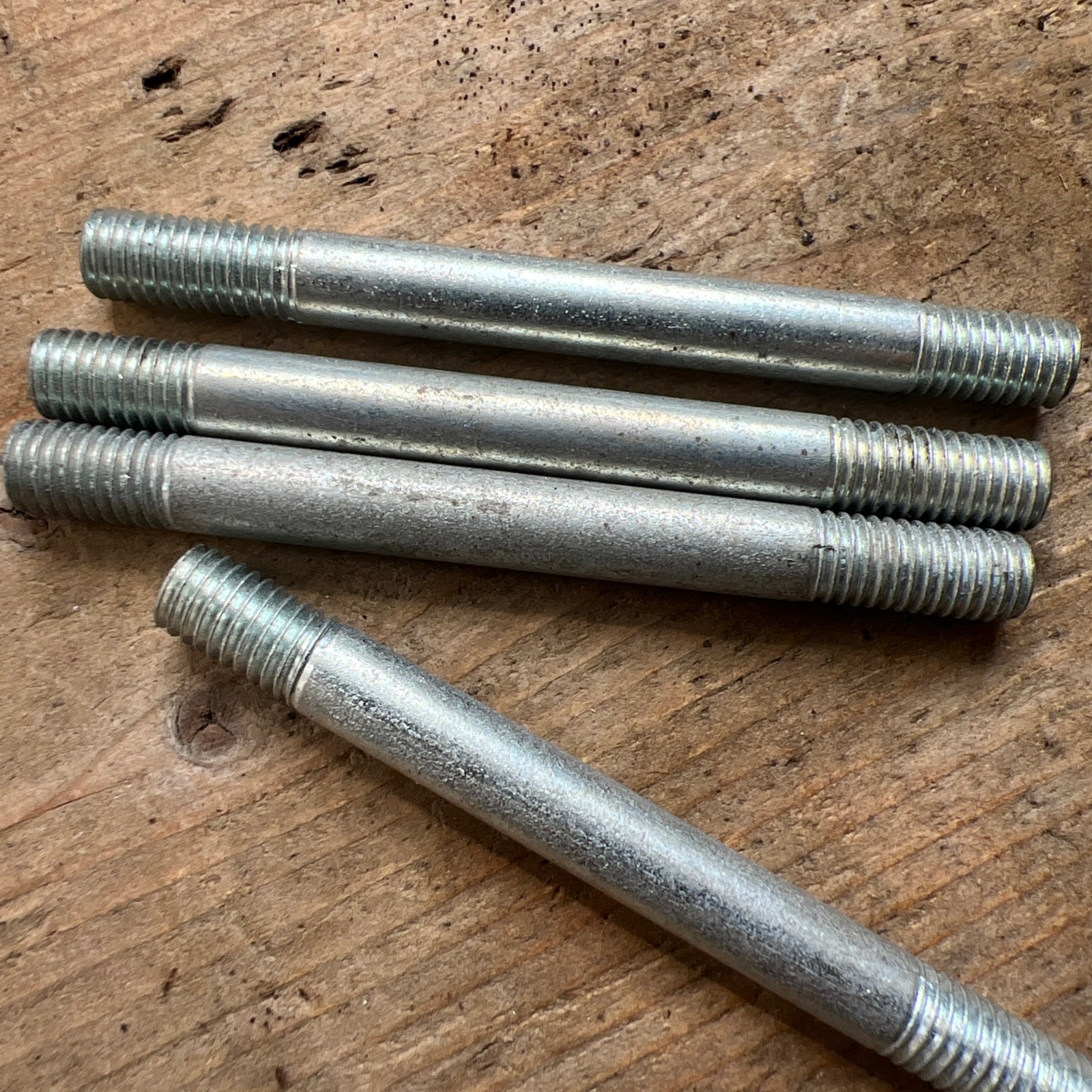 BSA C15 Rocker box studs 40-0124