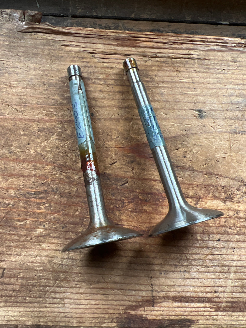 Triumph 6T Iron head pre unit 1949-62 Inlet valves E2903 V23 NOS
