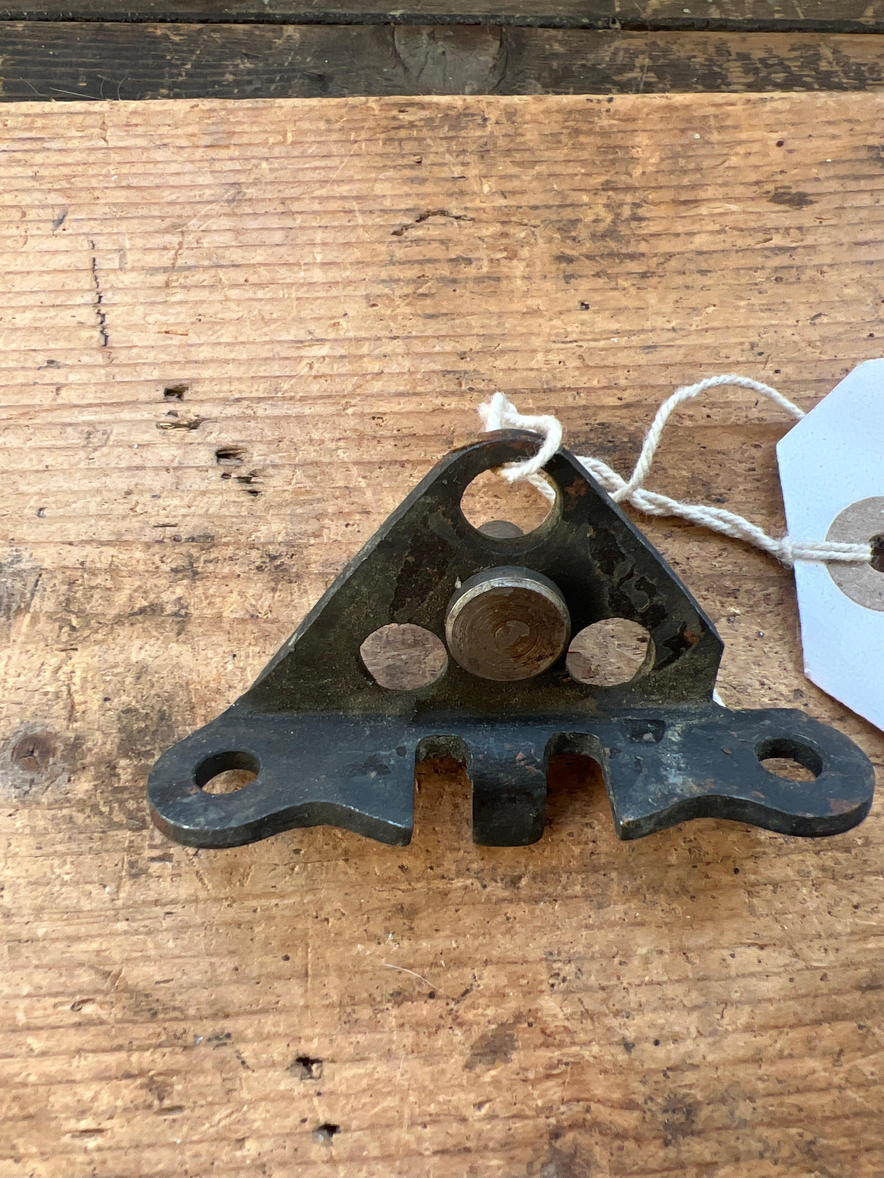 BSA Bantam 90-56 3 speed gearbox bracket