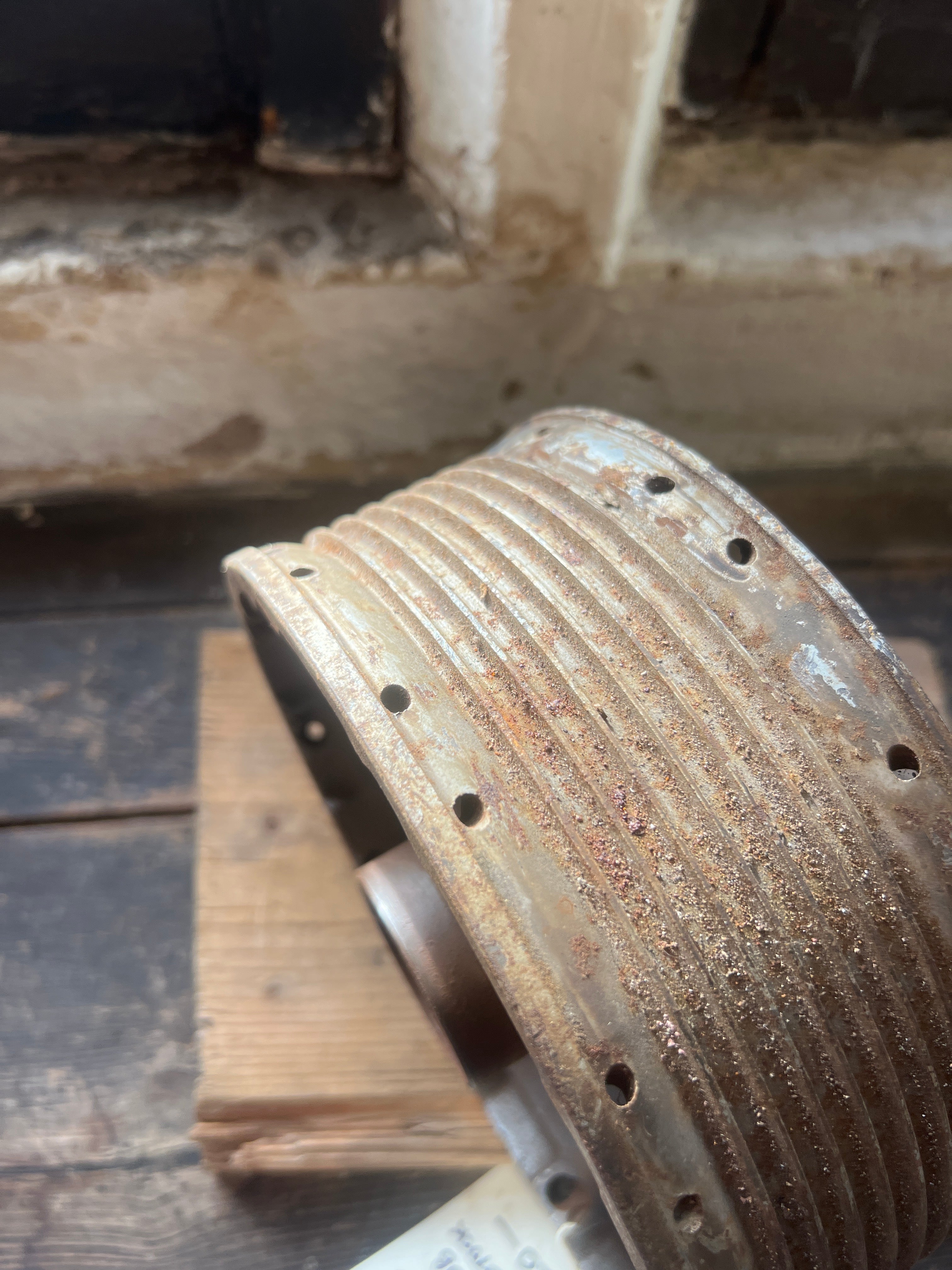 Triumph 3TA 5TA T100A 7” single leading shoe front full width wheel hub