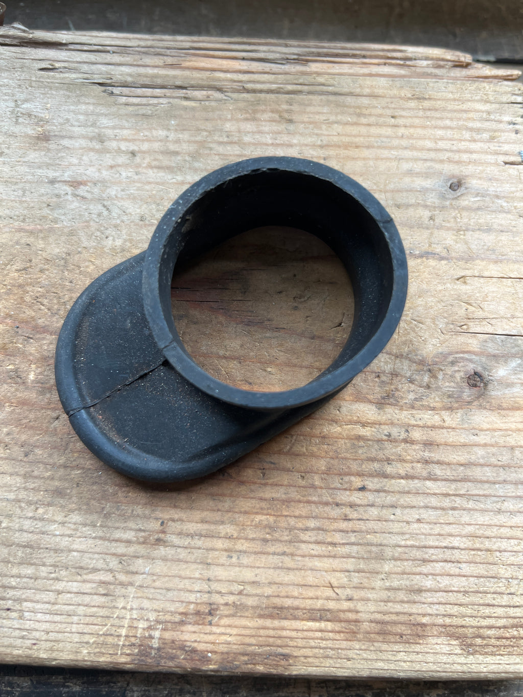 Triumph TR6C TR6R connector pipe rubber F12625
