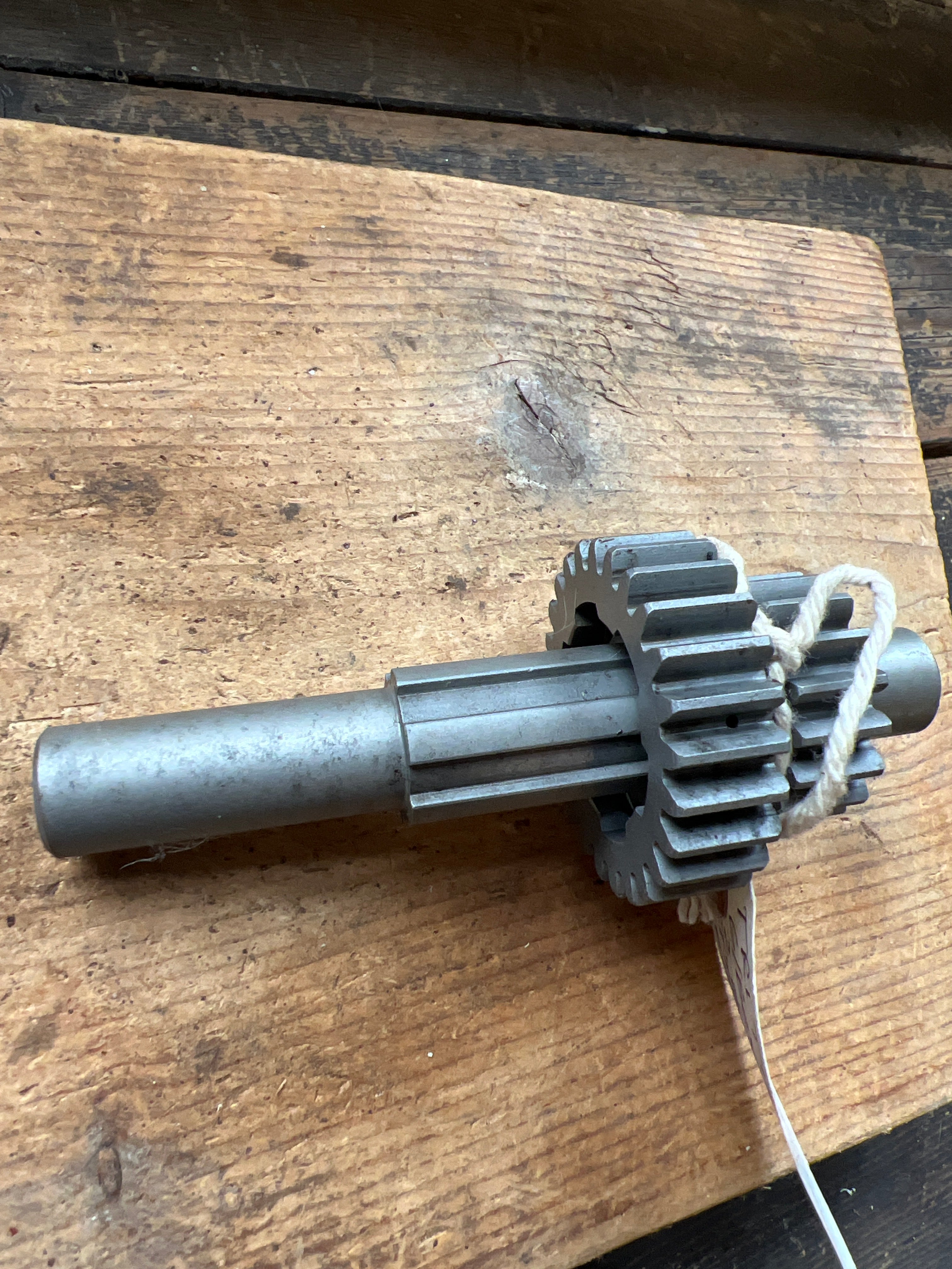 Triumph T1591 Tiger Cub gearbox Layshaft & 2 gears 17/25 teeth