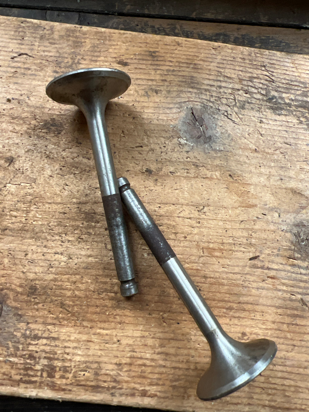 BSA A65 pair of exhaust valves V254
