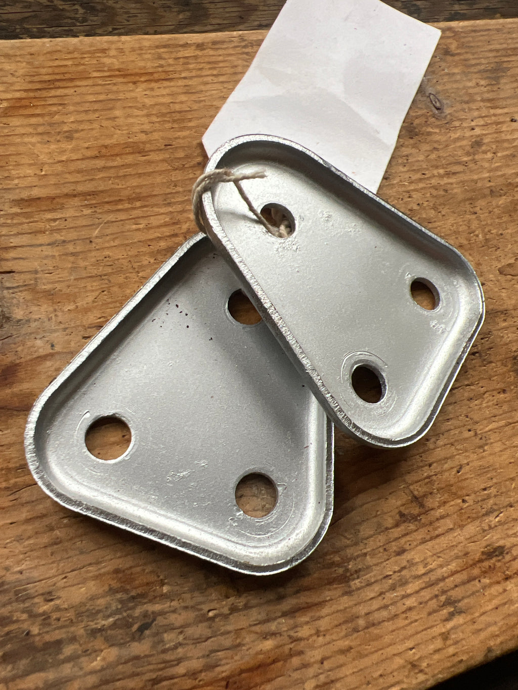 Norton Commando engine steady side plates 061128