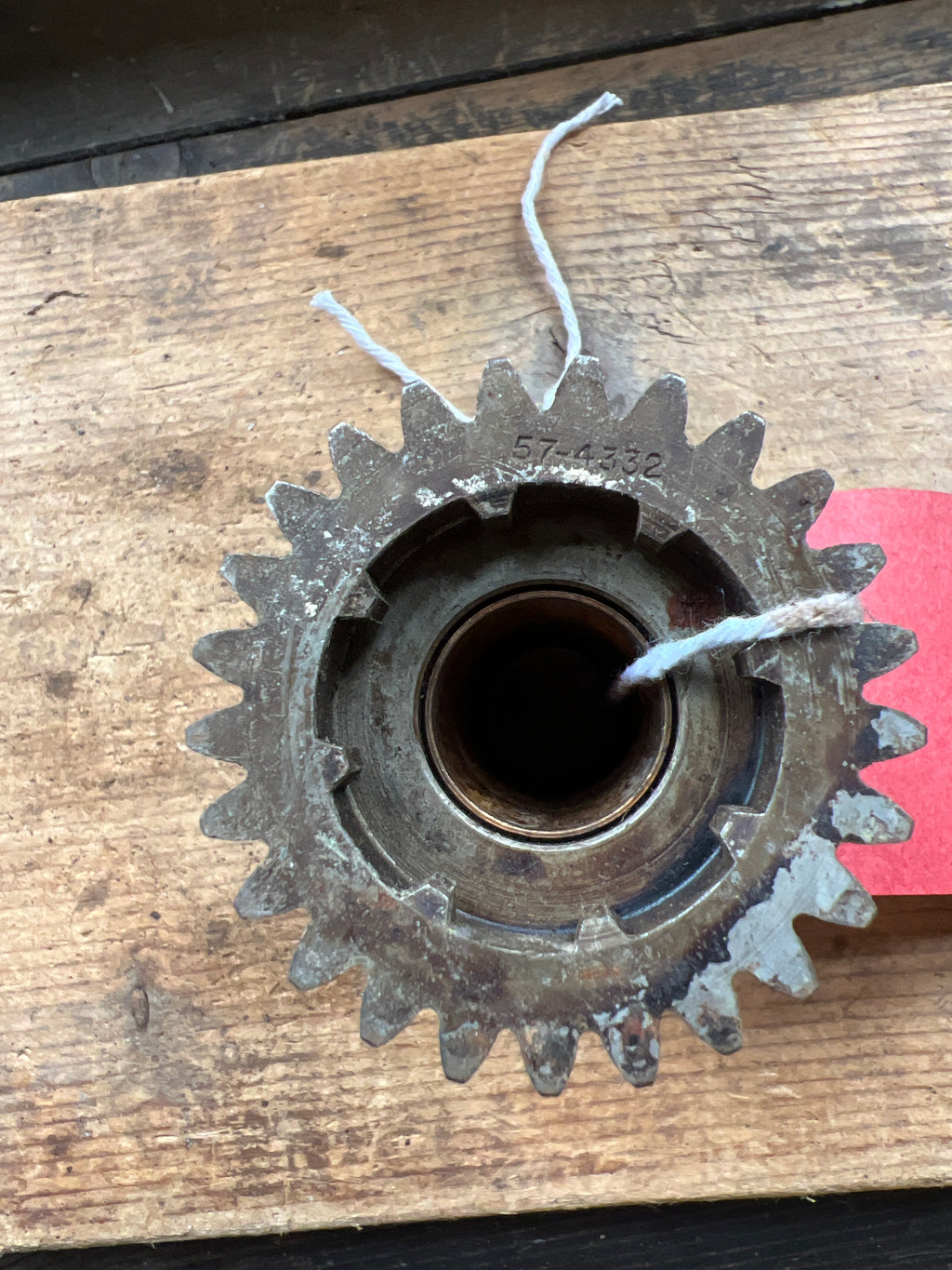 Triumph T4332 57-4332 650 unit OIF gear box 4 speed mainshaft sleeve gear
