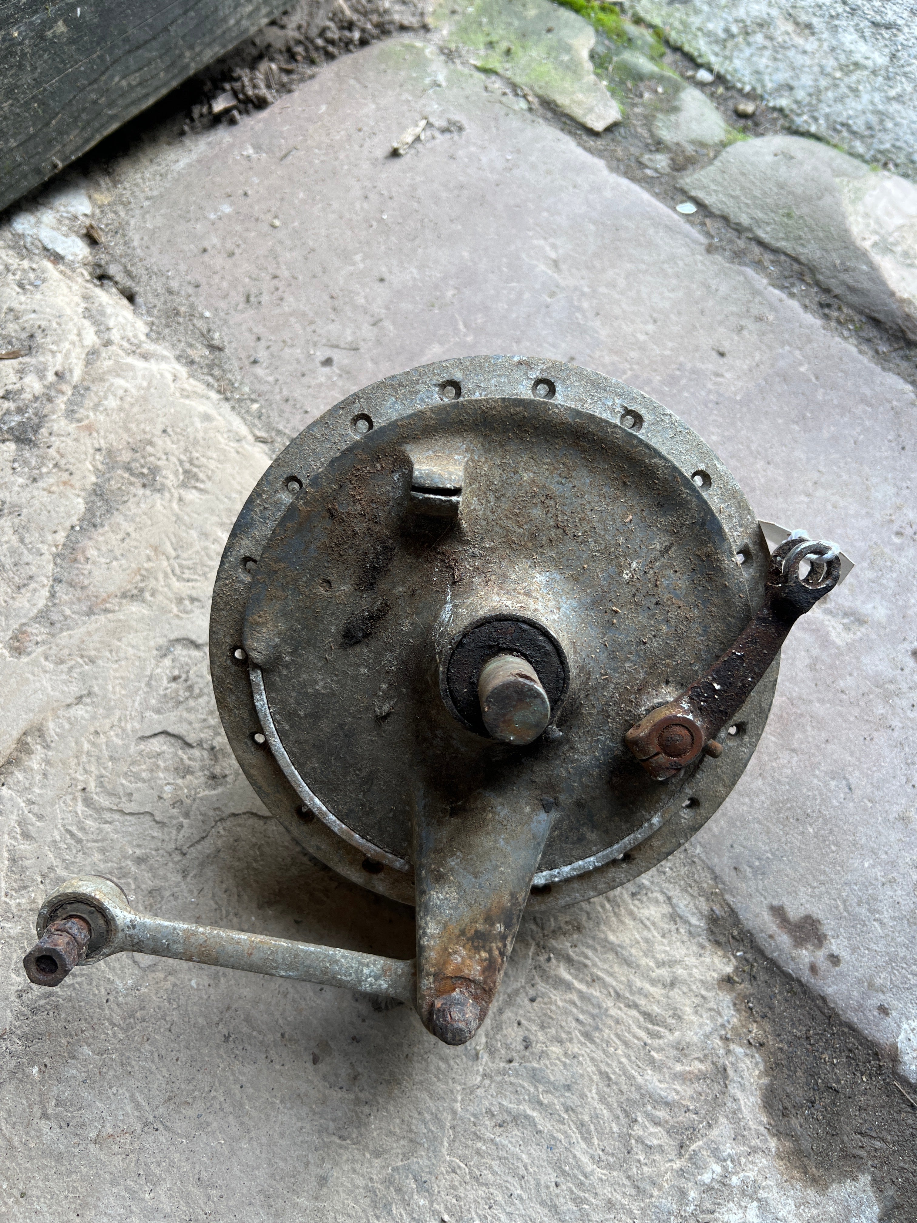 Honda 250 Twin link type front hub complete 7”