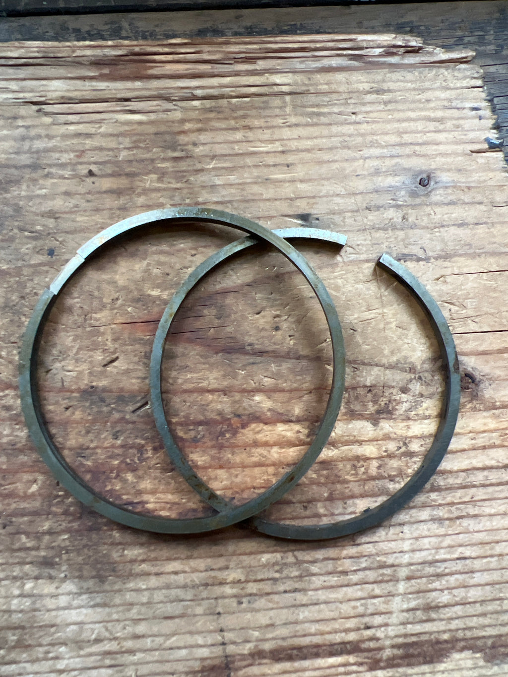 Triumph 350cc Single Tiger 80 +40 piston ring set NOS