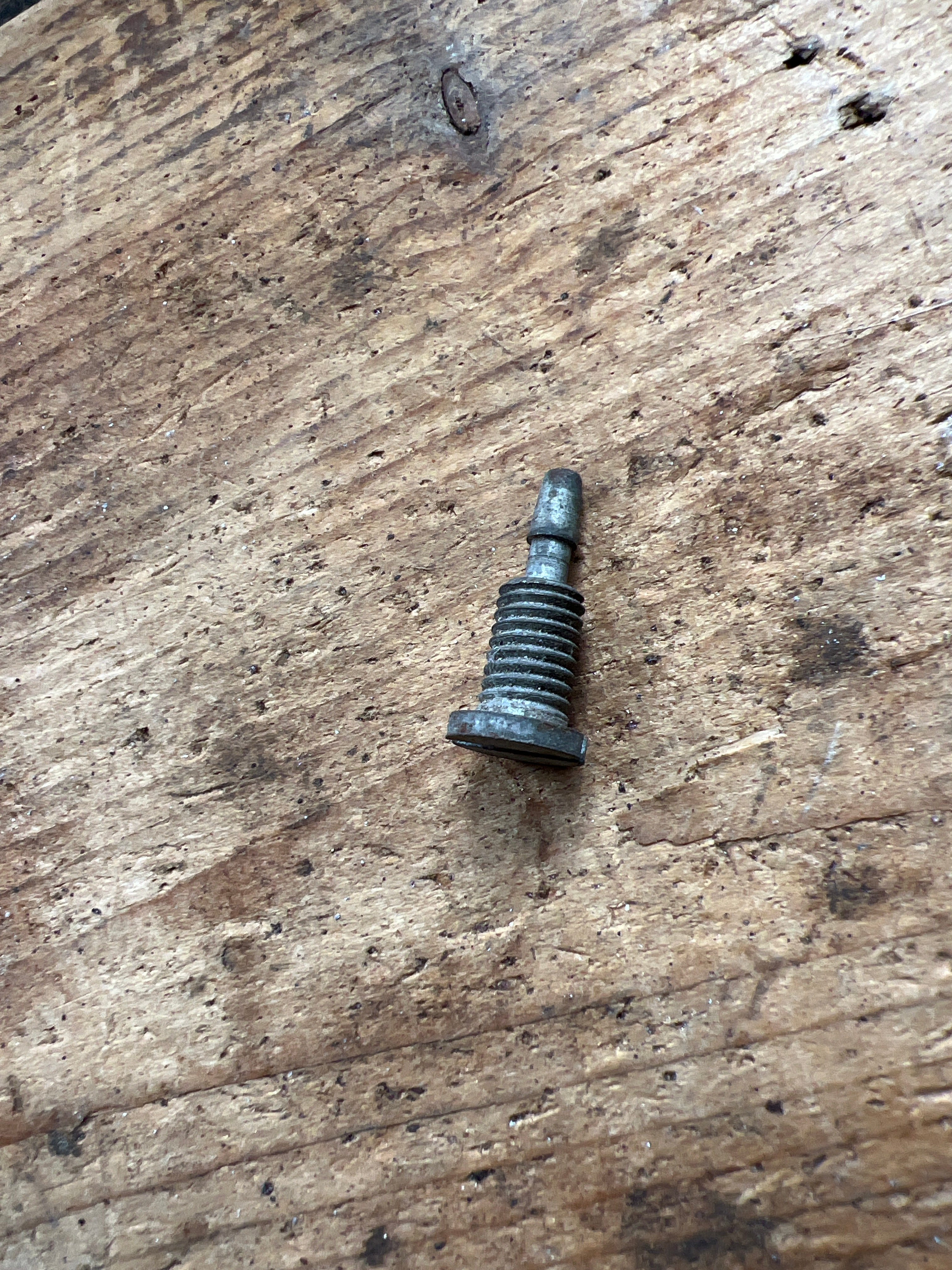 Triumph Triple Metering screw for oil tank 82-9435