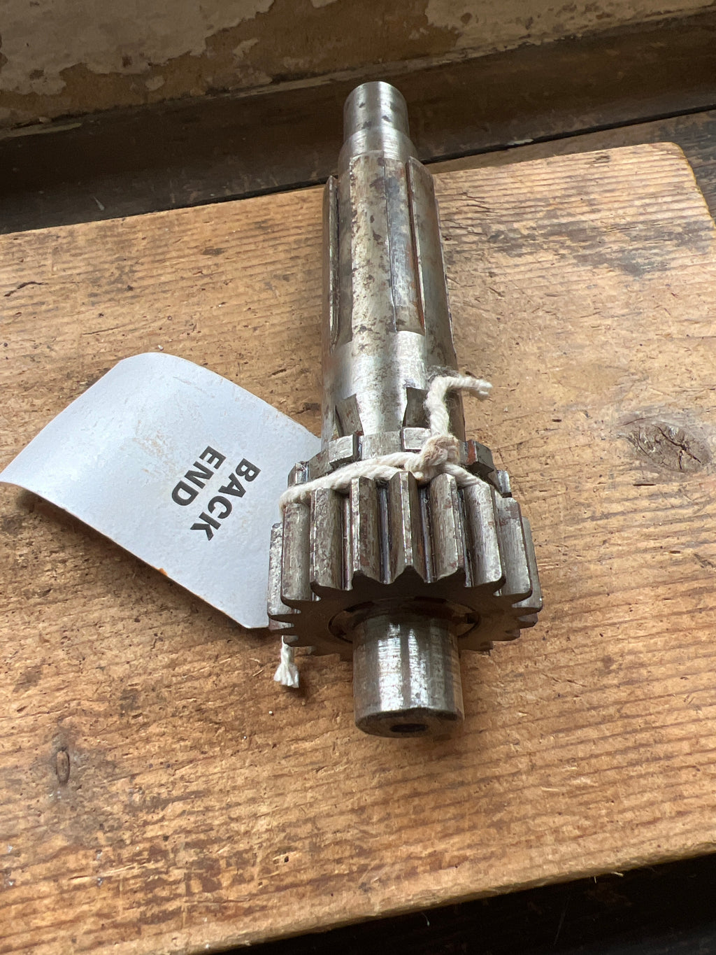 Triumph 57-4334 650 unit Twins & T150 4 speed gearbox Layshaft & gear 19T NOS