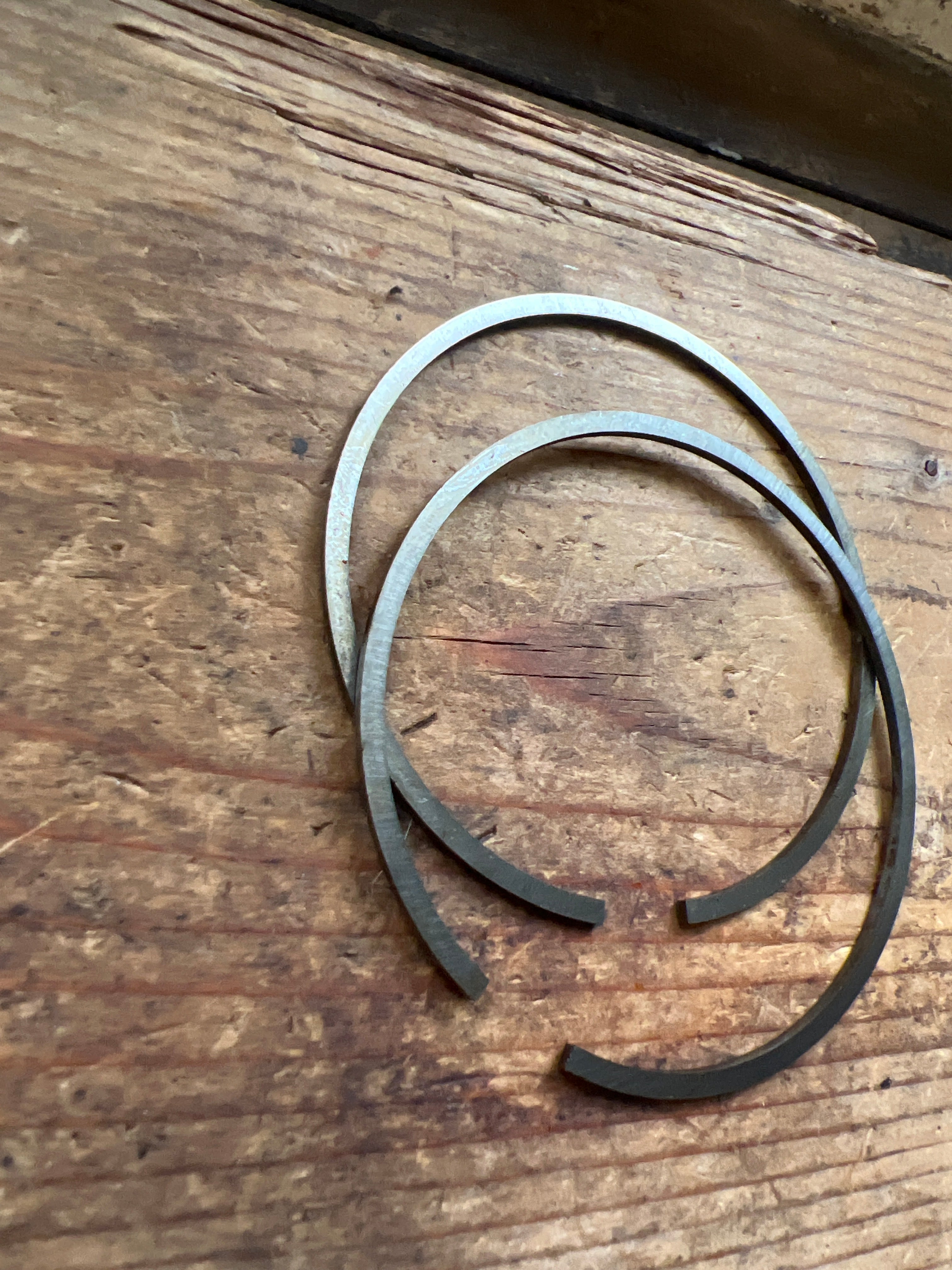 Matchless 250cc model G2 2 compression rings