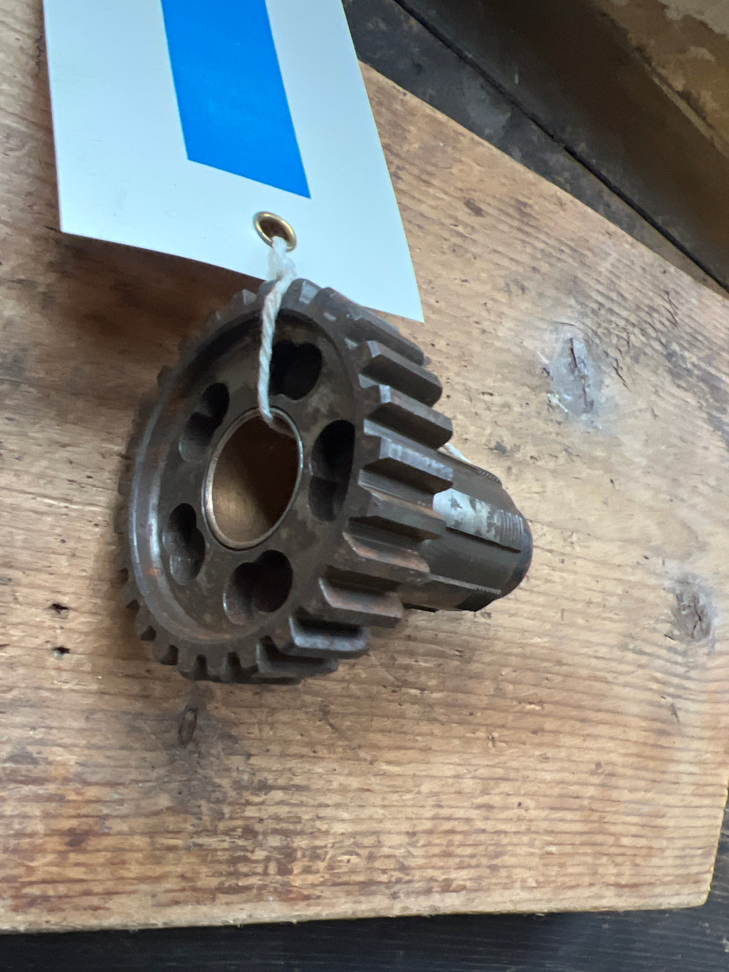 BSA C15 points on side gearbox main shaft sleeve gear 41-3042