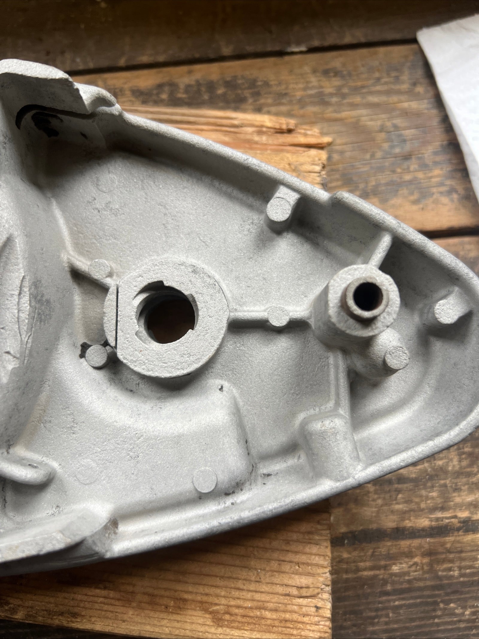 90-1547 BSA Bantam late type inner alternator type engine casing